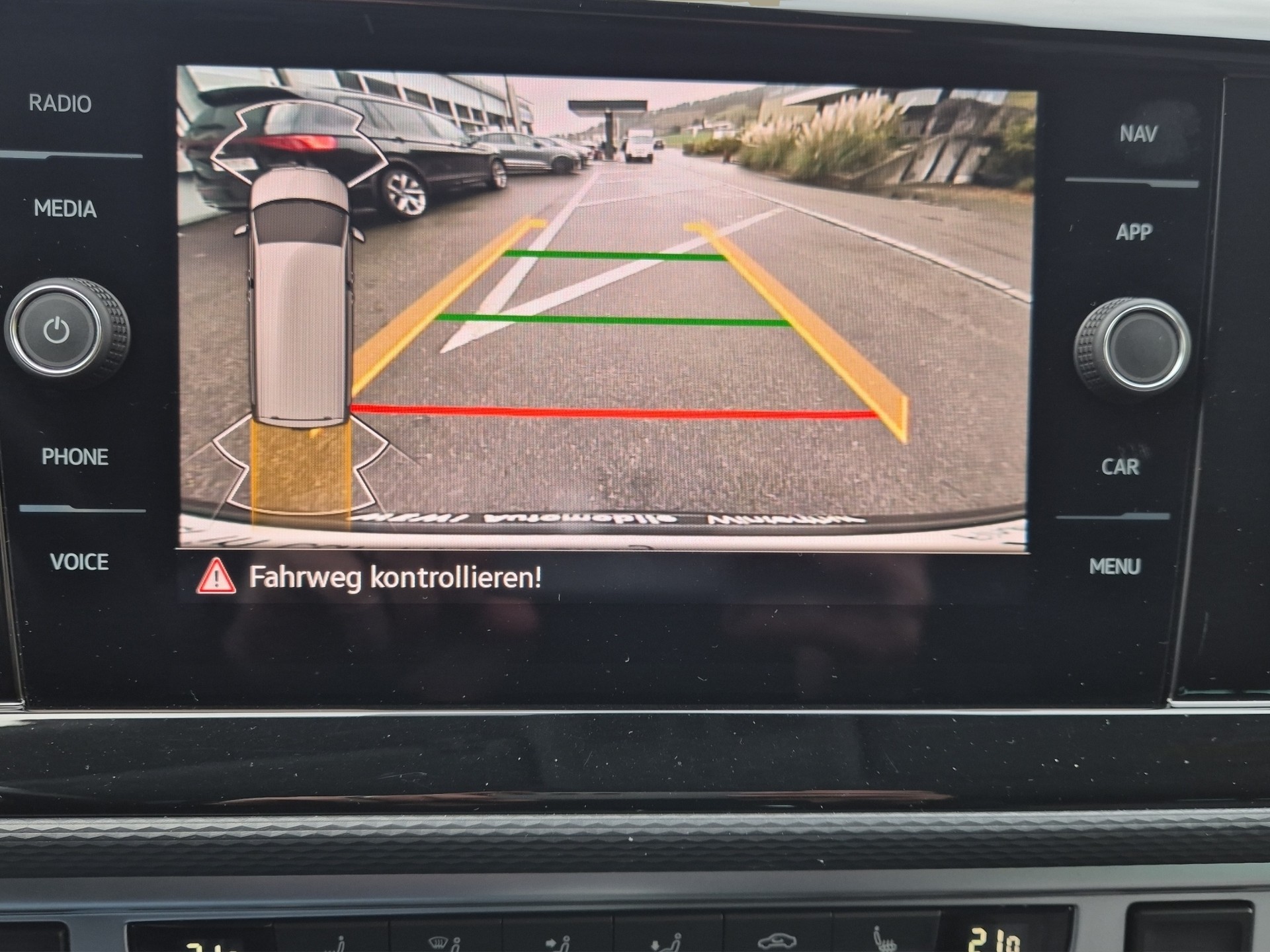 VW T6.1 Multivan 2.0 Bi-TDI Comfortline 4Motion DSG-image-17