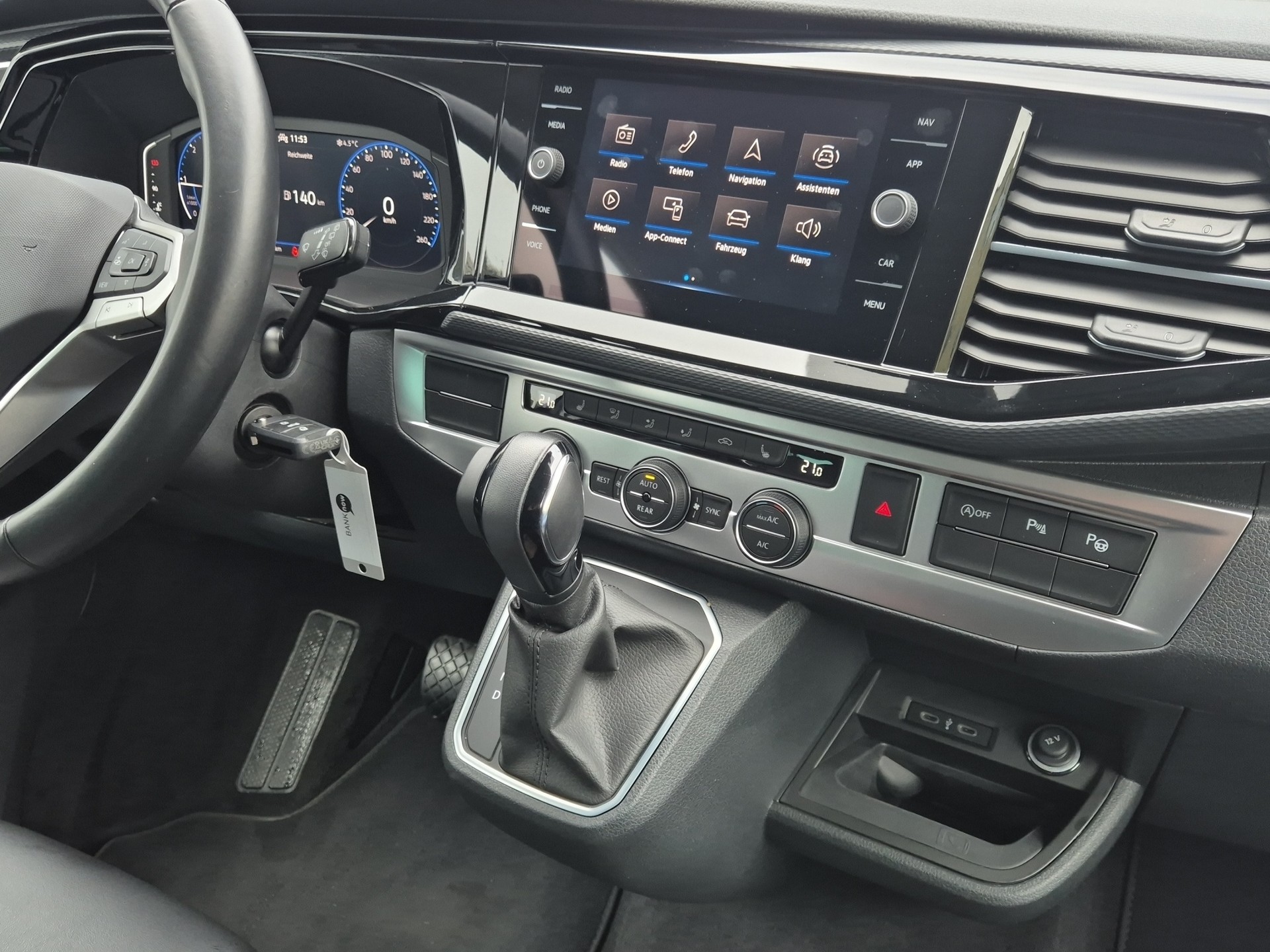 VW T6.1 Multivan 2.0 Bi-TDI Comfortline 4Motion DSG-image-16