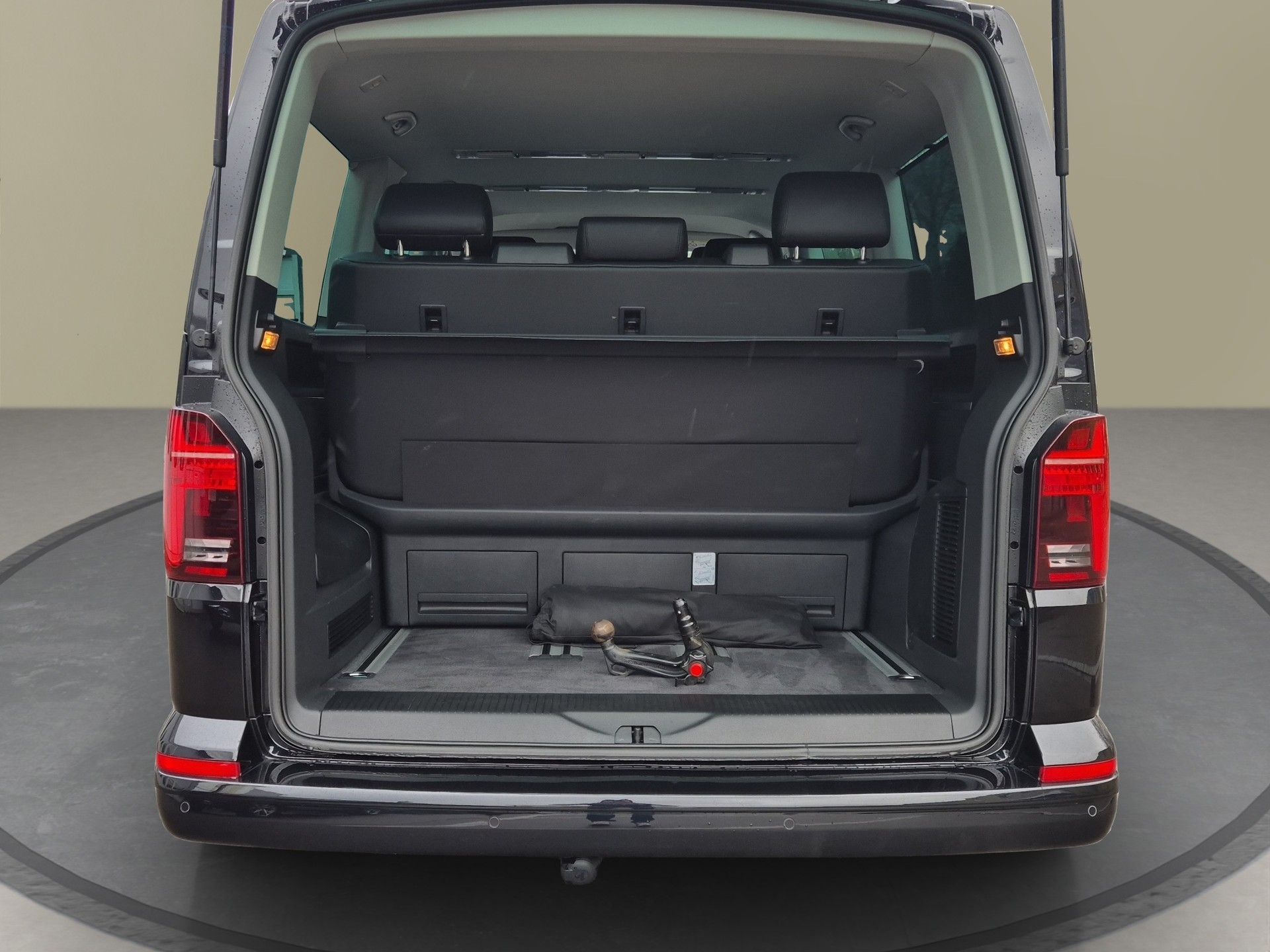 VW T6.1 Multivan 2.0 Bi-TDI Comfortline 4Motion DSG-image-22
