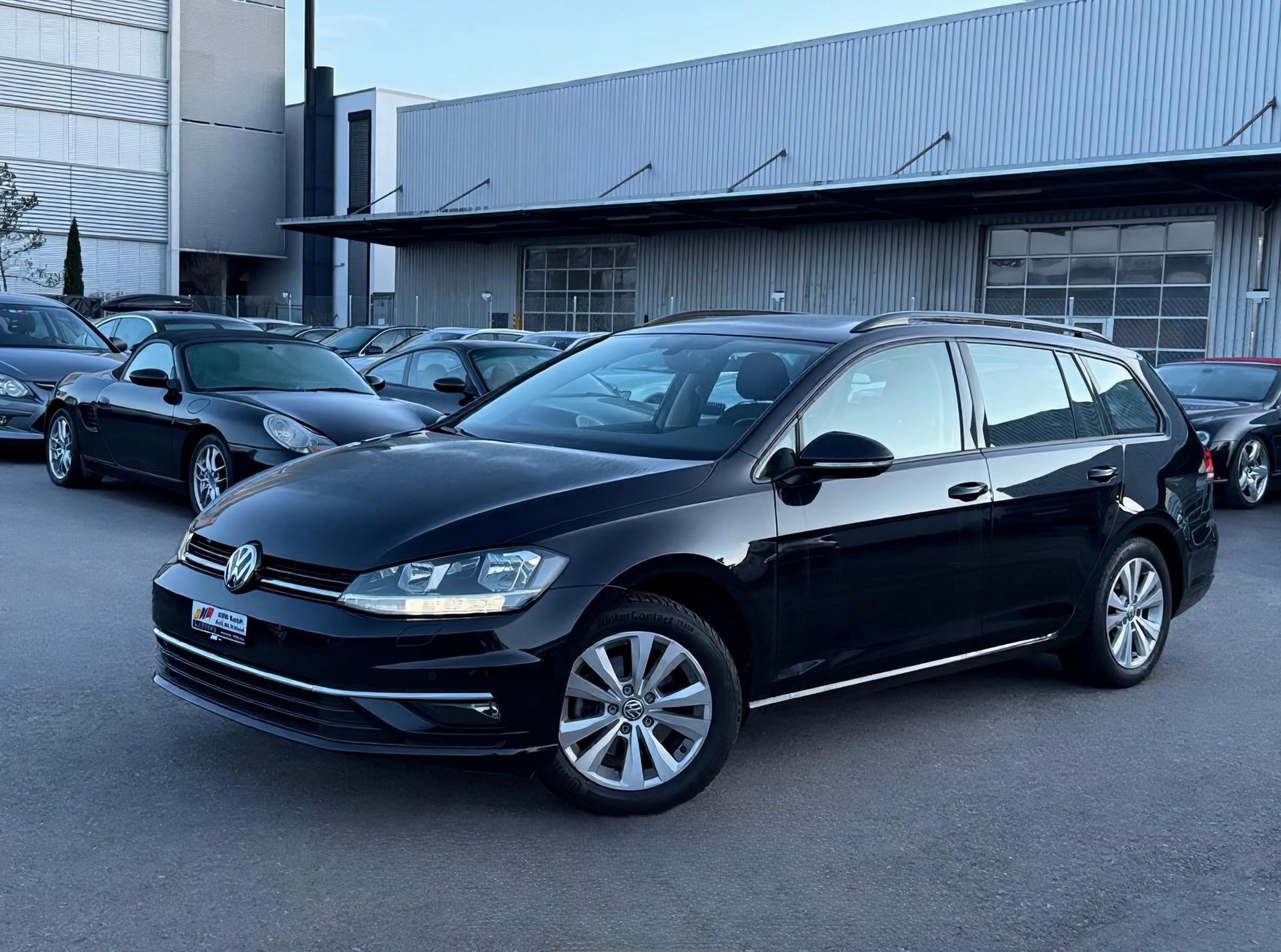 VW Golf Variant 1.4 TSI Comfortline DSG / Ab MFK / Servicegepflegt bei VW / 8-fach bereift / Navi / Sitzheizung / Facelift