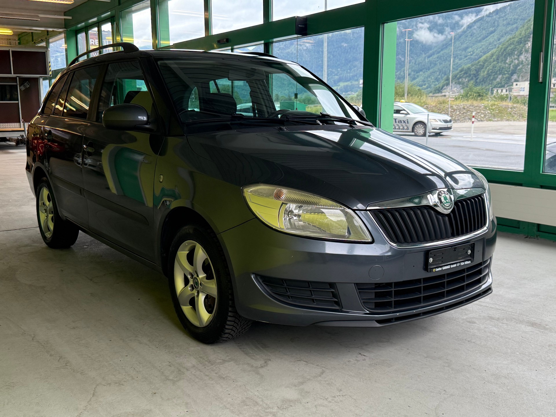 SKODA Fabia 1.2 TSI Classic-showroom-element-3