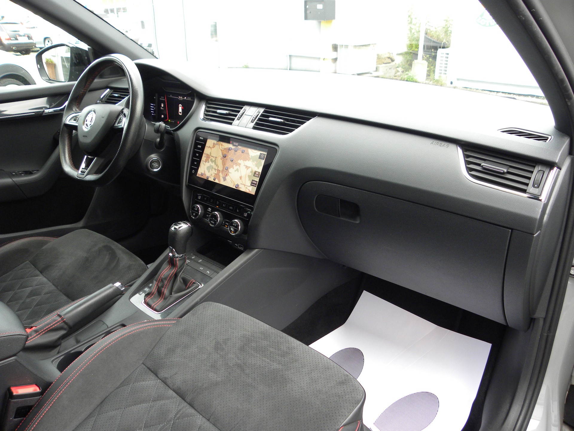 SKODA Octavia Combi 2.0 TSI RS DSG ABT-image-7