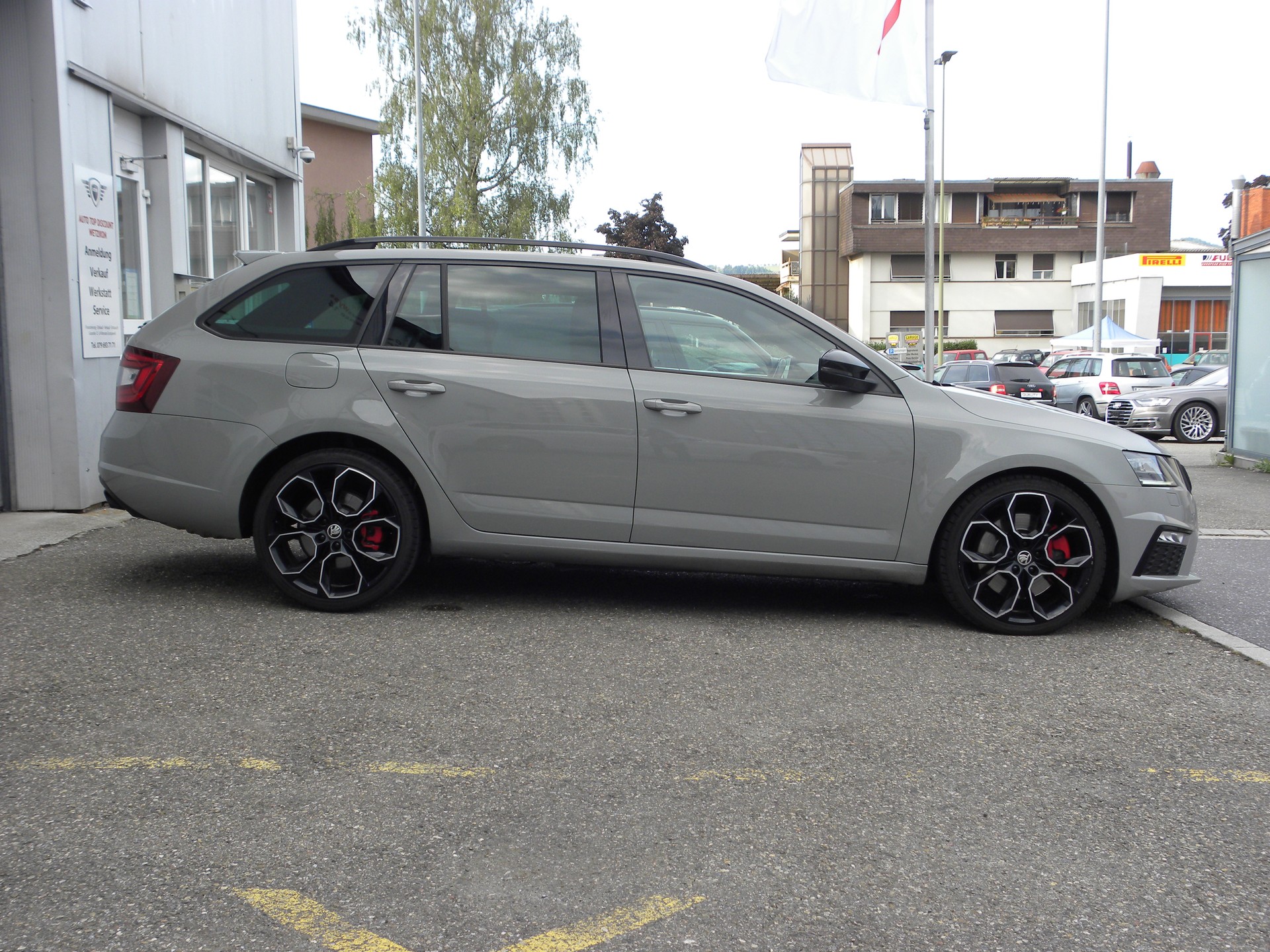SKODA Octavia Combi 2.0 TSI RS DSG ABT-image-3