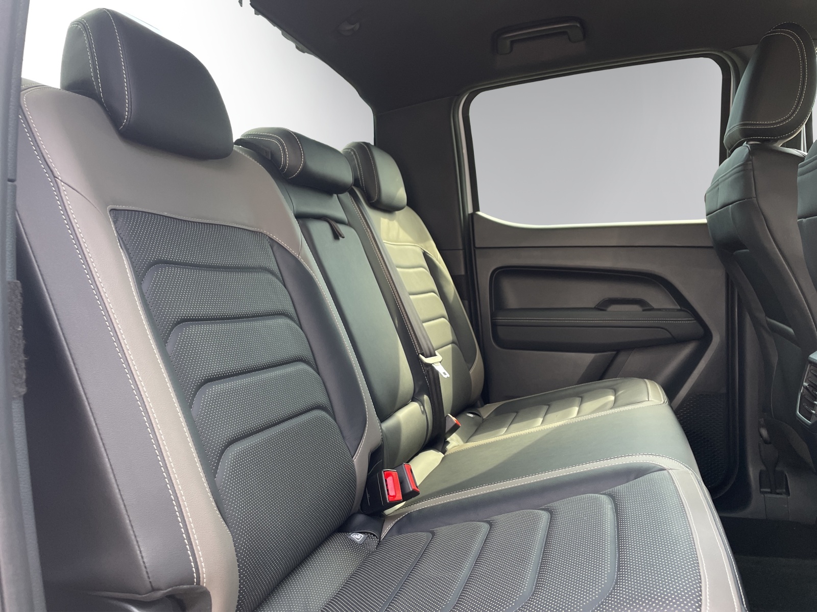 VW Amarok 3.0TDI Style Winter 1-image-12