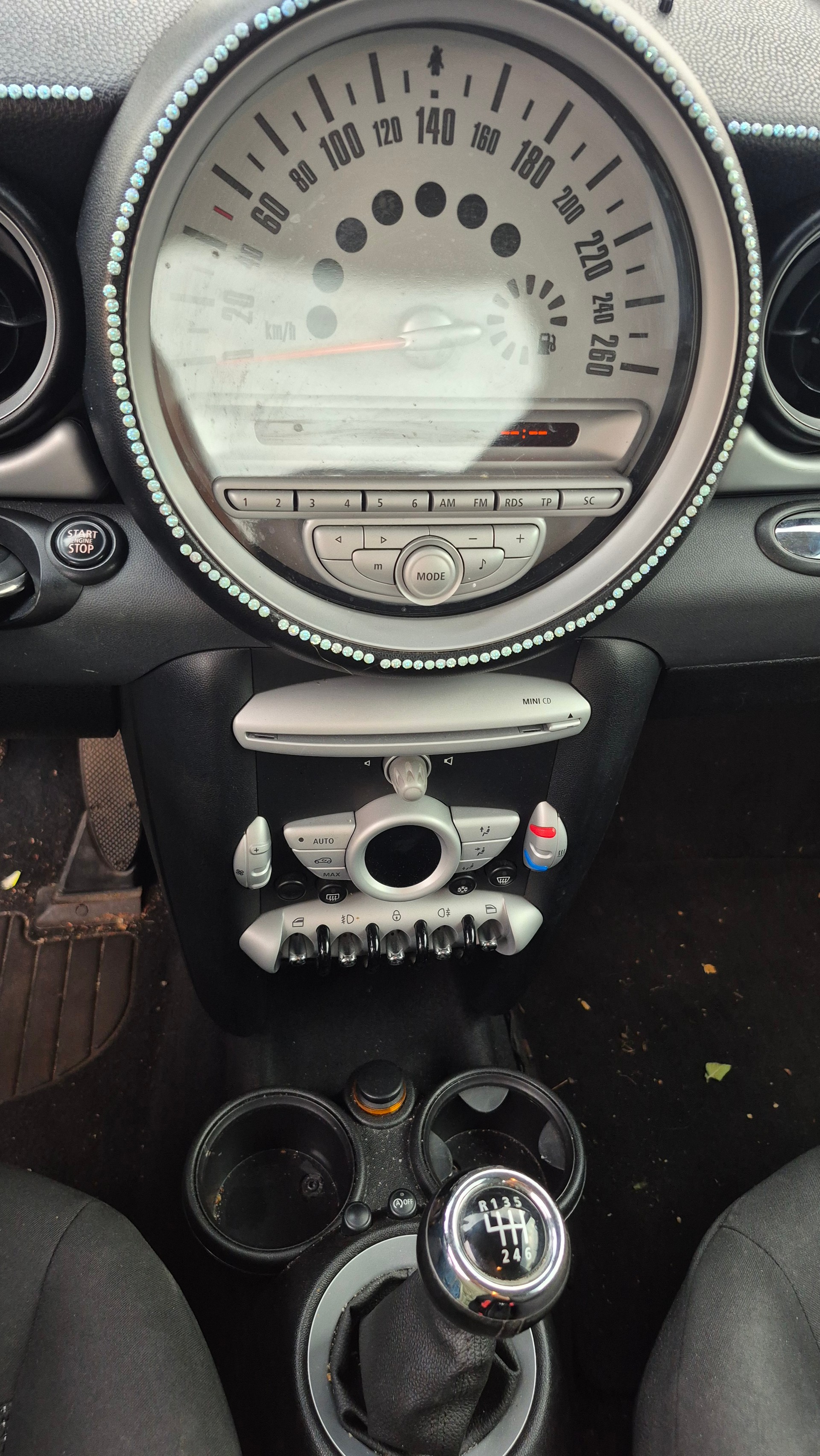 MINI One-image-10