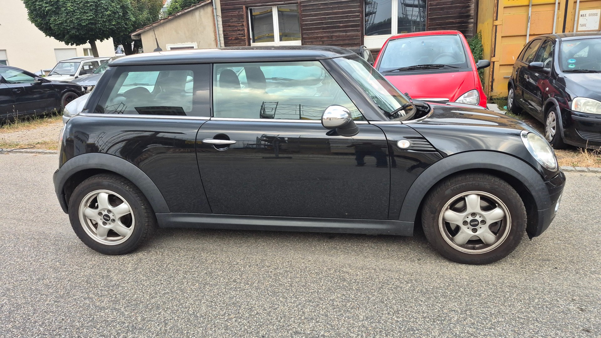 MINI One-image-3
