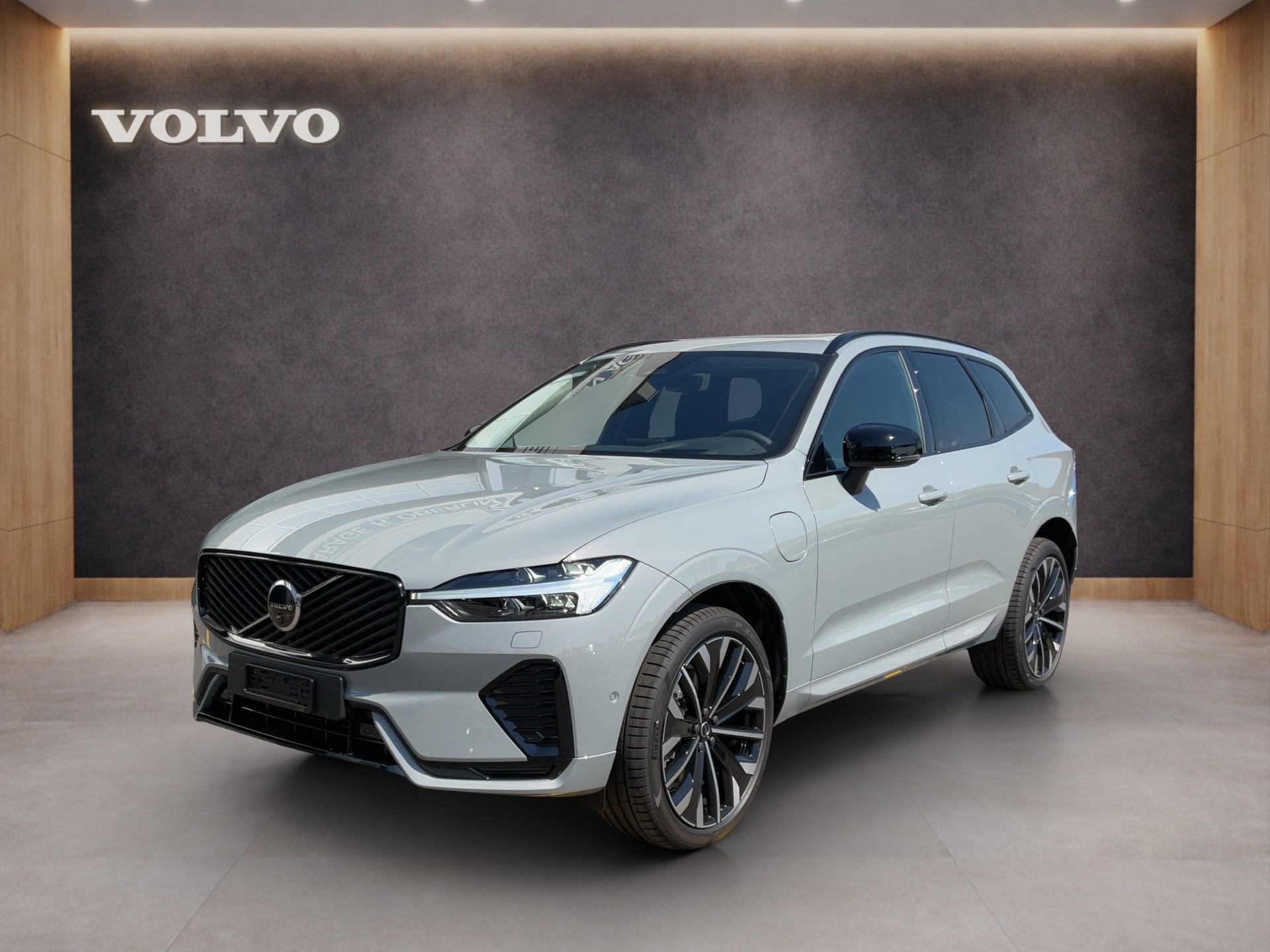 VOLVO XC60 2.0 T6 TE Ultra Dark eAWD
