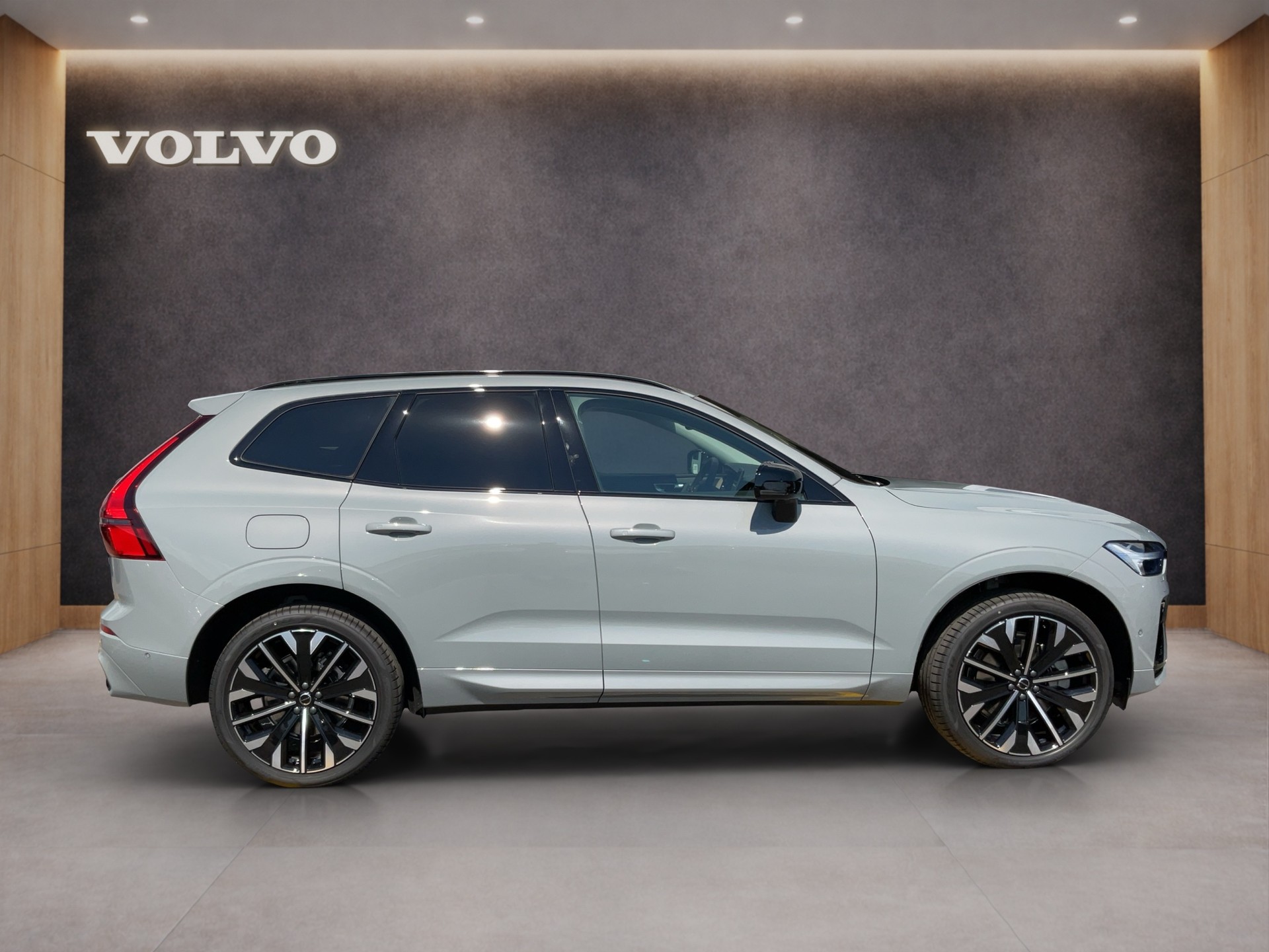 VOLVO XC60 2.0 T6 TE Ultra Dark eAWD-image-6
