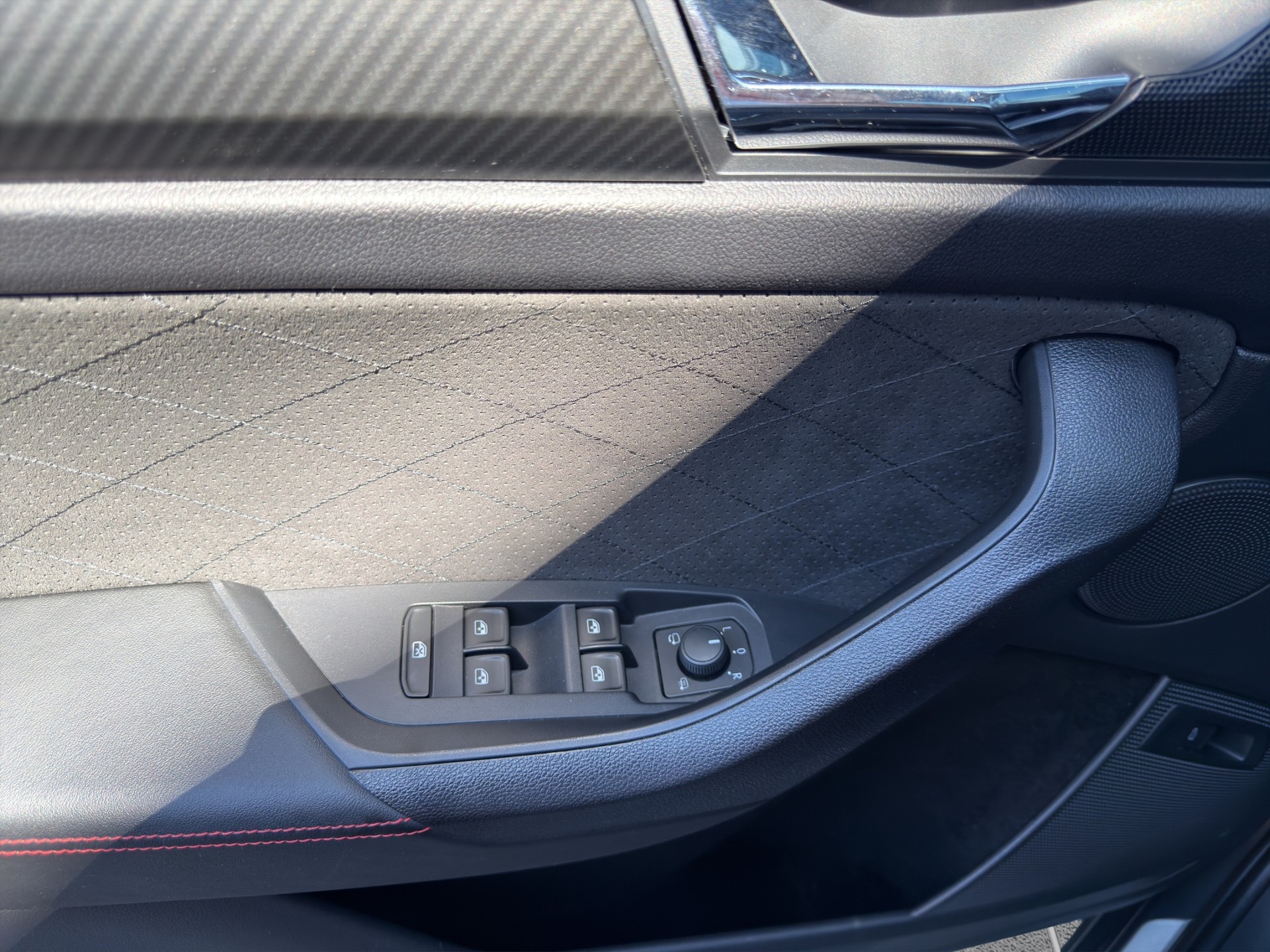 SKODA Kodiaq 2.0 TSI RS DSG-image-13