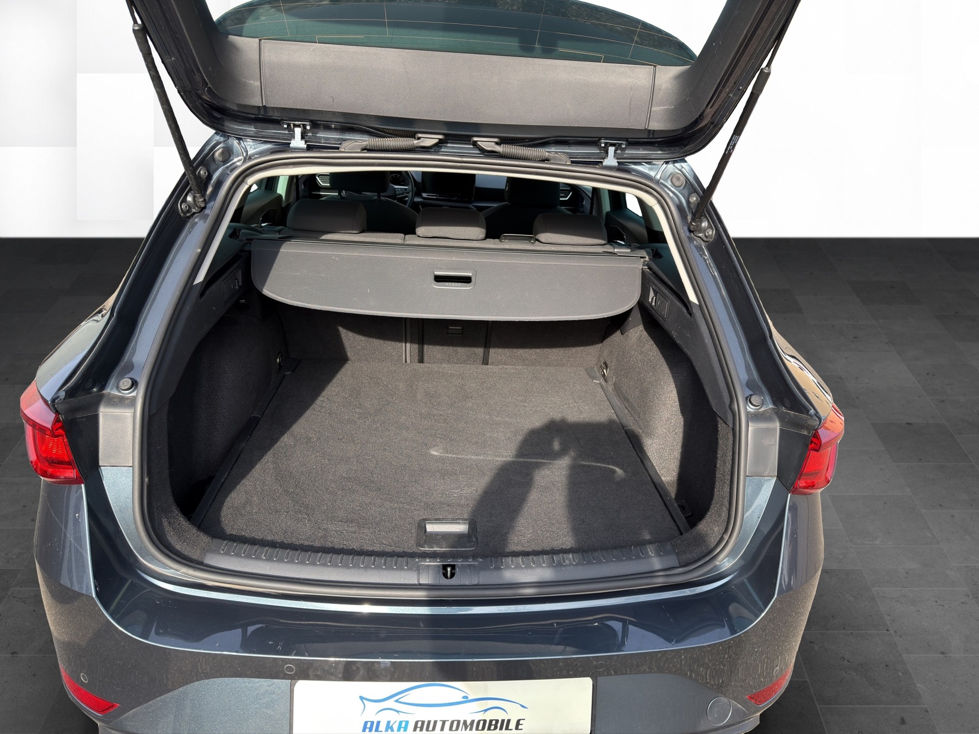 SEAT Leon ST 2.0 TDI EVO DSG 4Drive Style-image-9