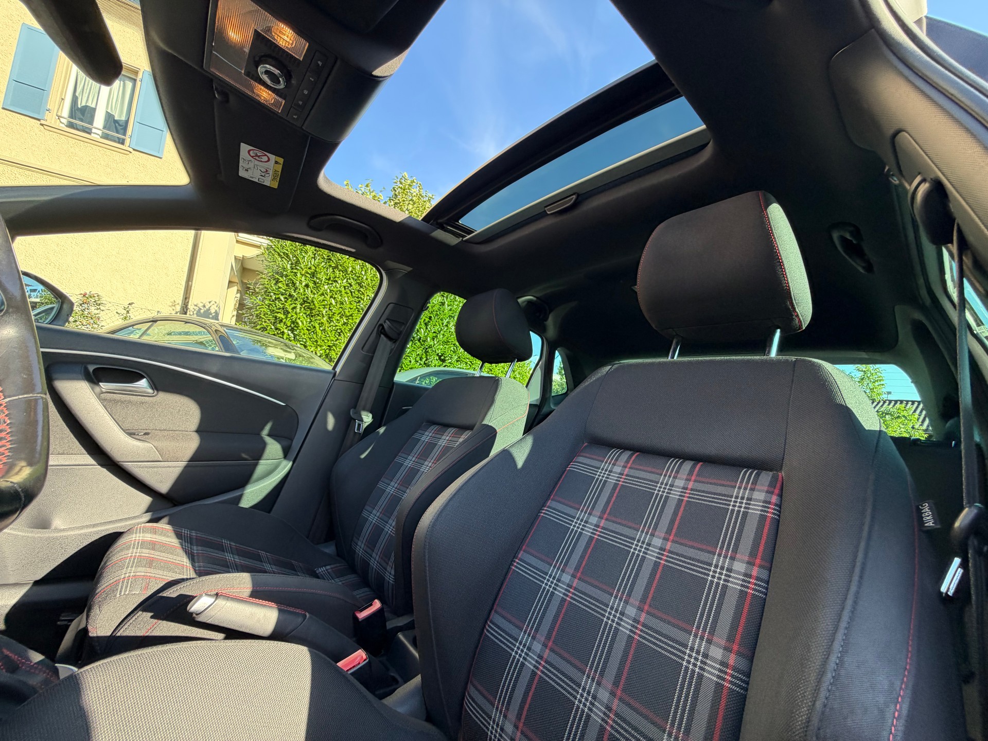 VW Polo 1.8 TSI GTI DSG-image-12