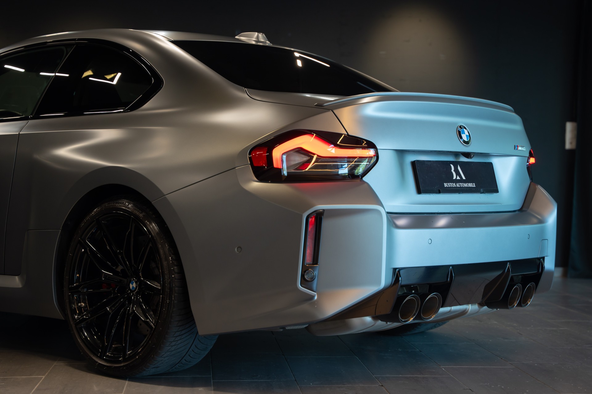 BMW M2 Steptronic / Frozen Grey / Schiebedach / Harman Kardon / Werksgarantie / Gratis Service-image-5