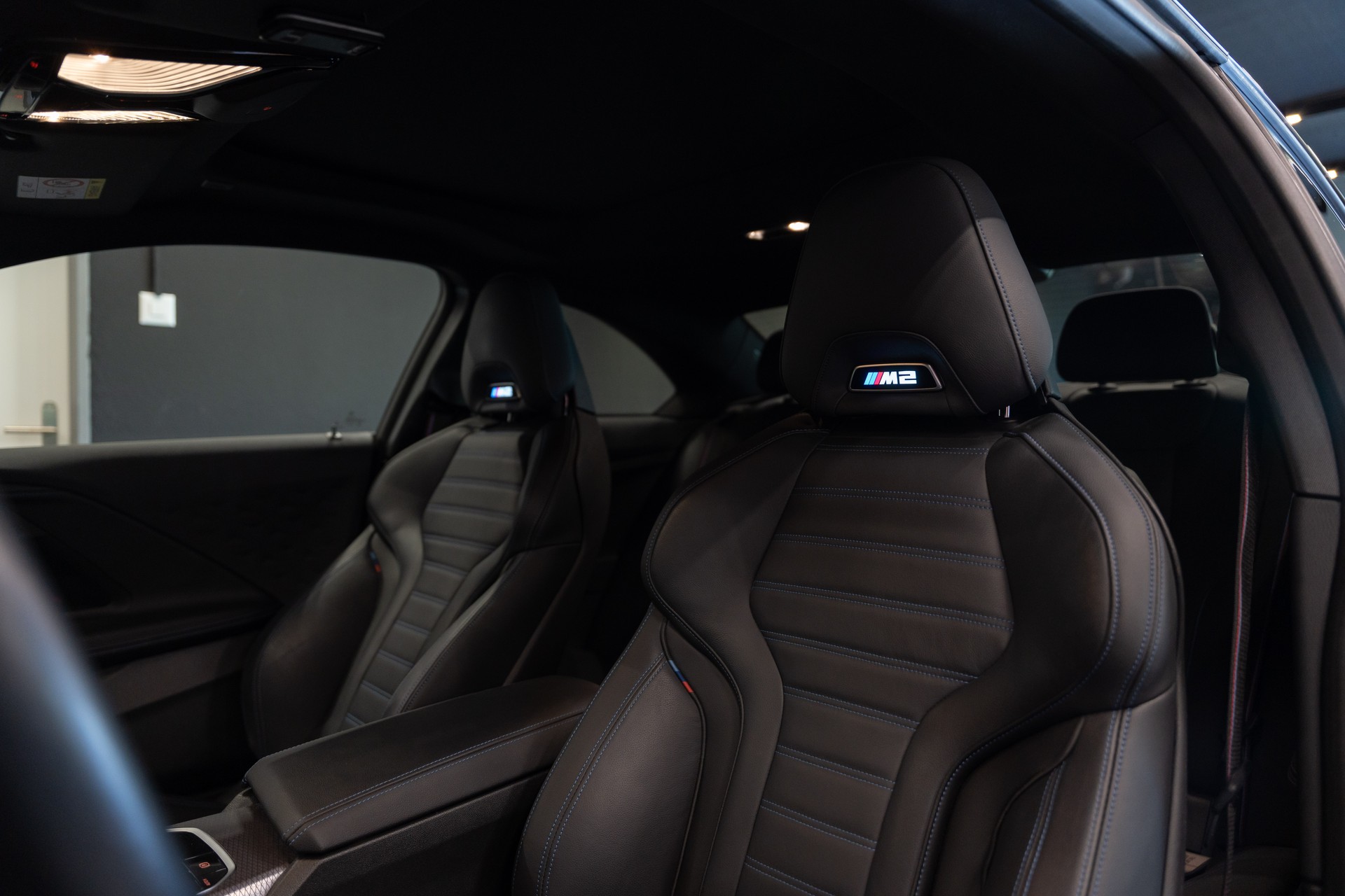 BMW M2 Steptronic / Frozen Grey / Schiebedach / Harman Kardon / Werksgarantie / Gratis Service-image-11