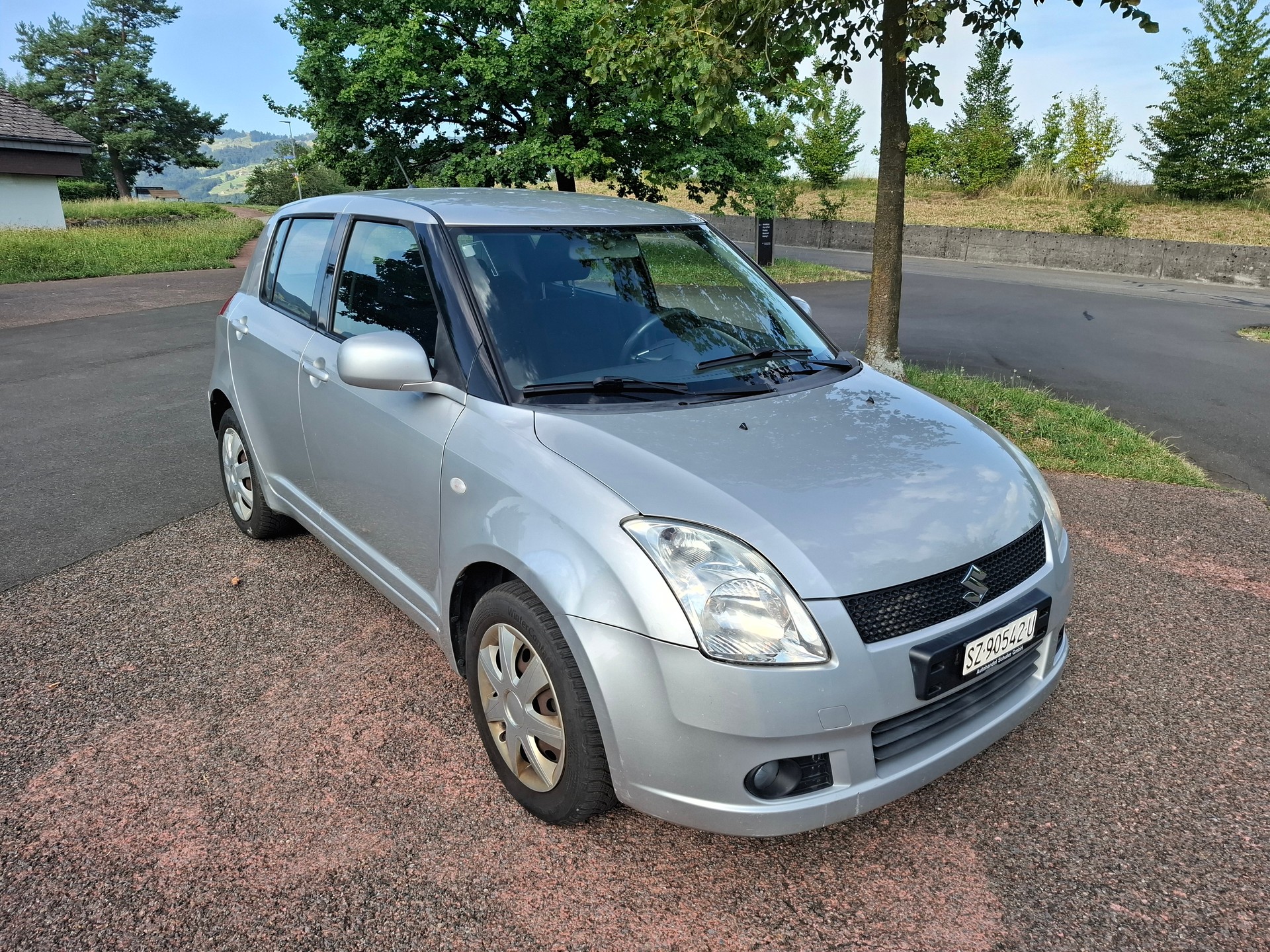 SUZUKI Swift 1.3i 16V GL 4x4