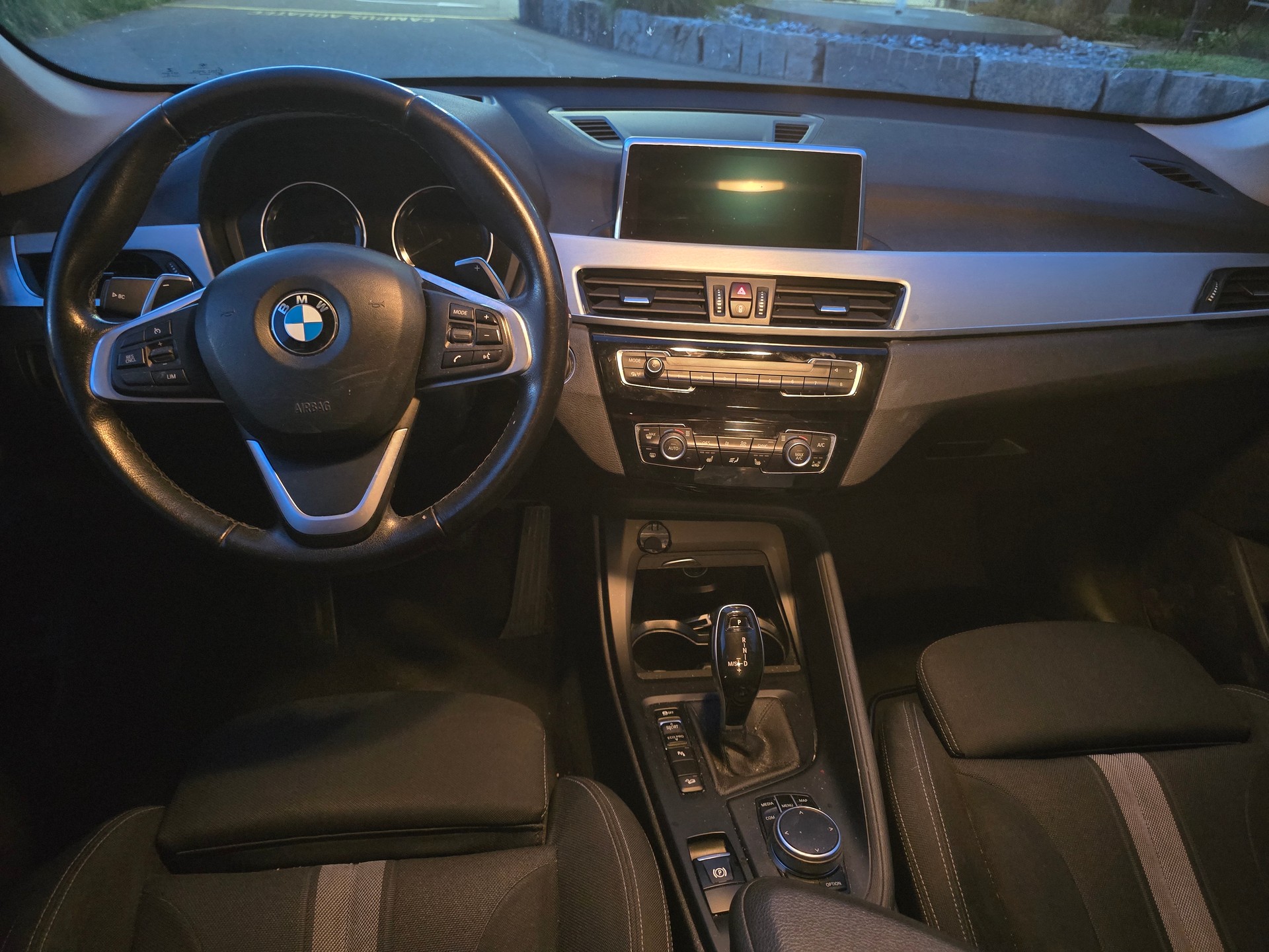 BMW X1 xDrive 18d Steptronic-image-10