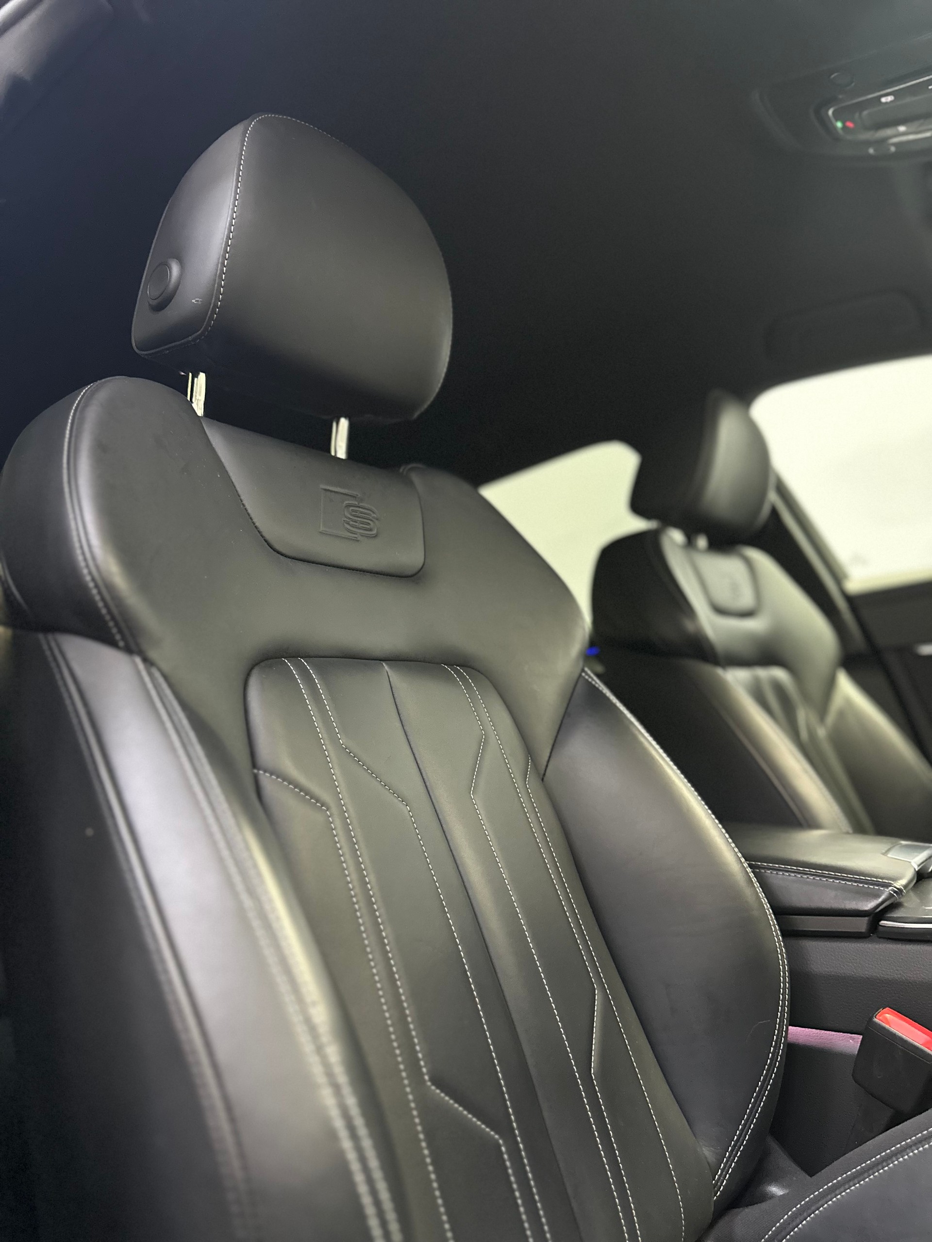 AUDI A6 Avant 40 TDI quattro S-tronic-image-21