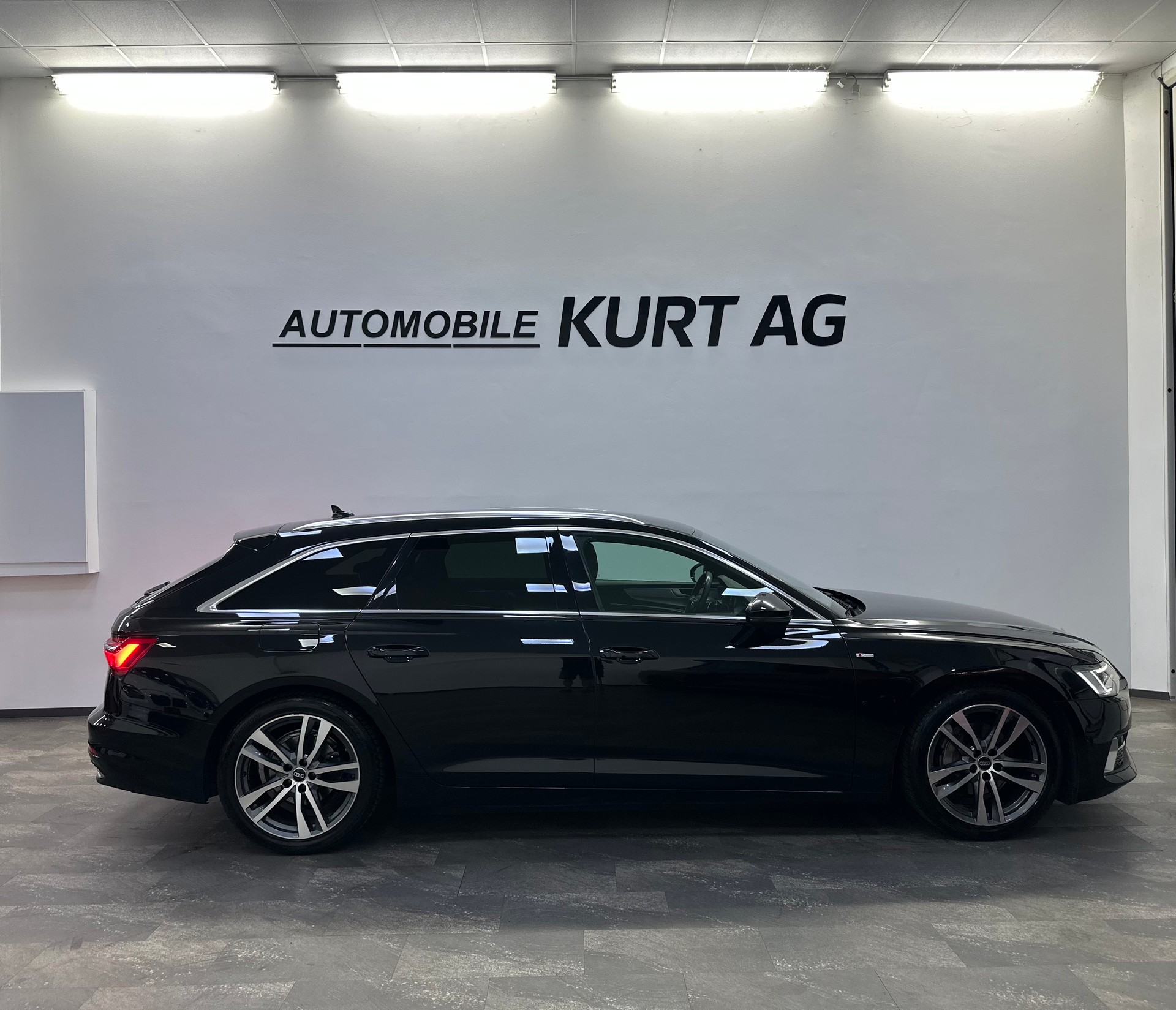 AUDI A6 Avant 40 TDI quattro S-tronic-image-7