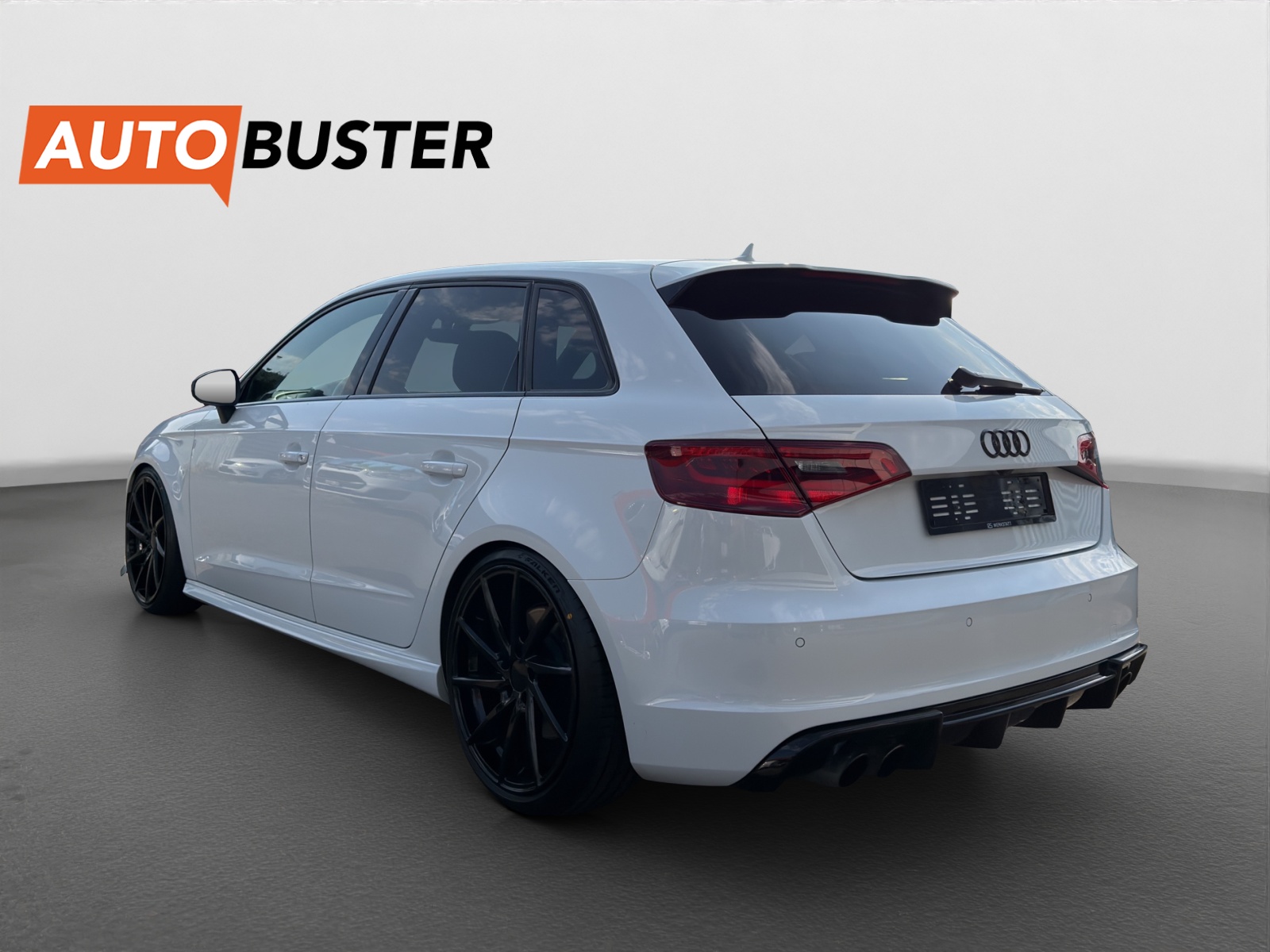 AUDI S3 Sportback 2.0 TFSI quattro S-tronic-showroom-element-2