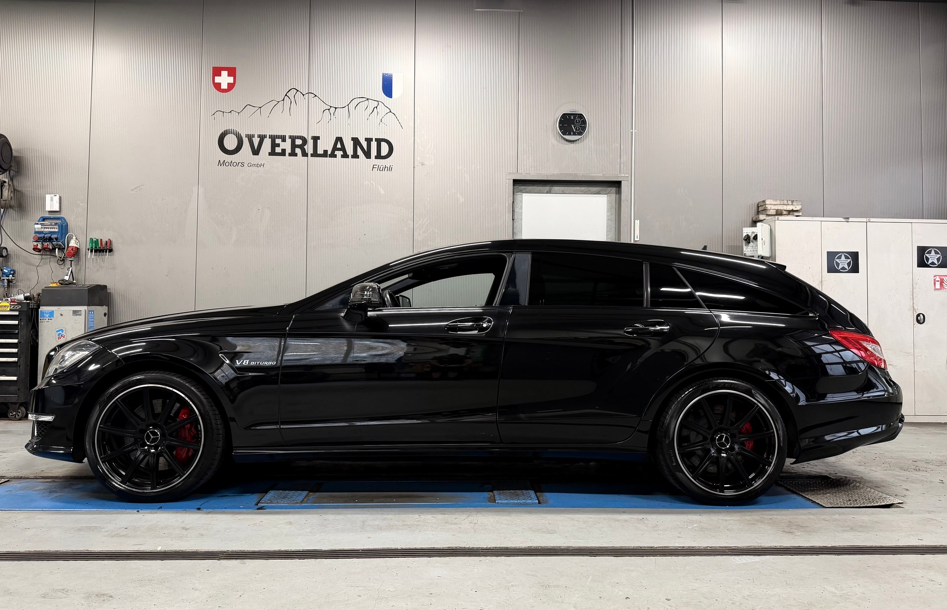 MERCEDES-BENZ CLS Shooting Brake 63 AMG S 4Matic Speedshift MCT-showroom-element-1