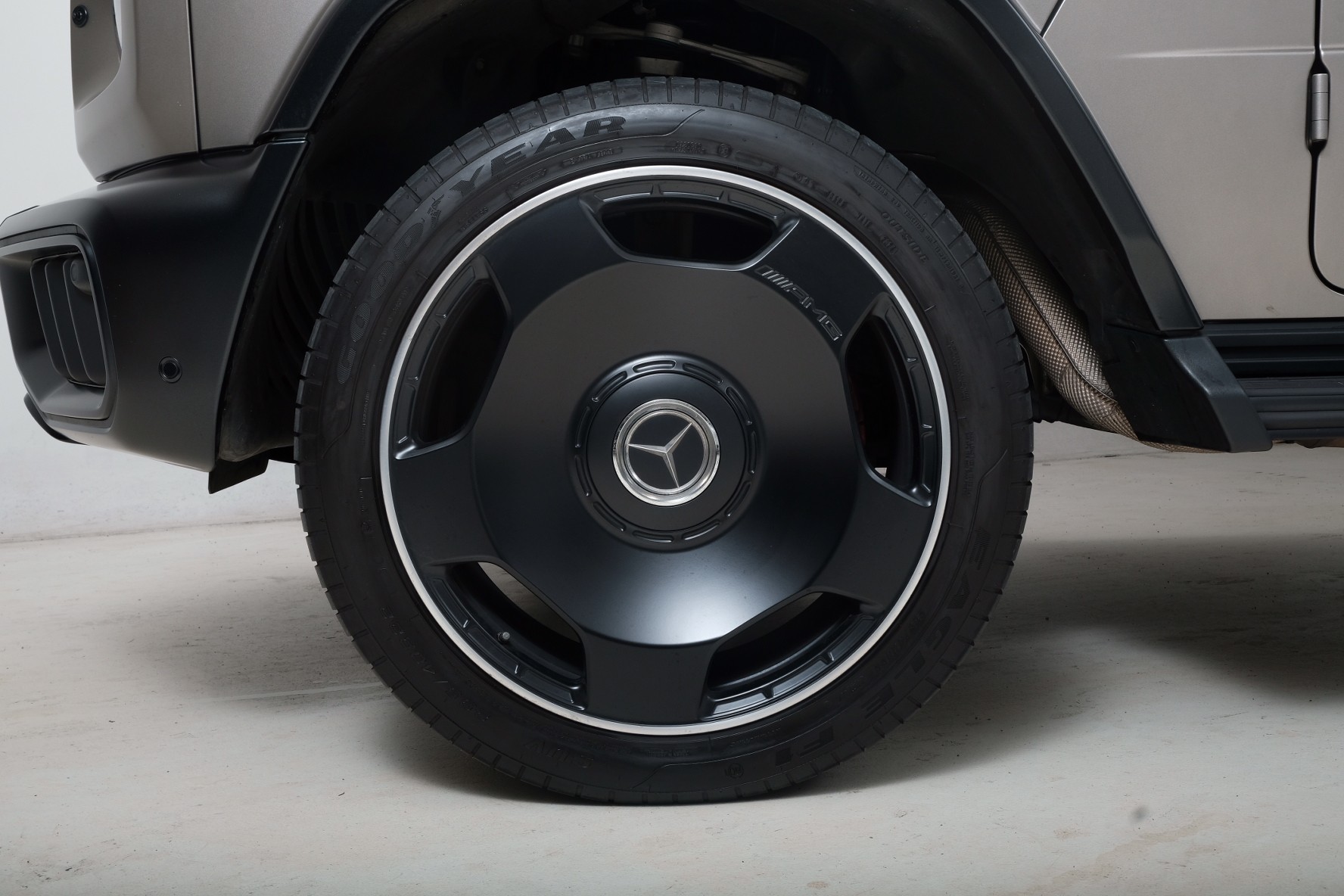 MERCEDES-BENZ G 63 AMG Speedshift Plus G-Tronic-showroom-element-2