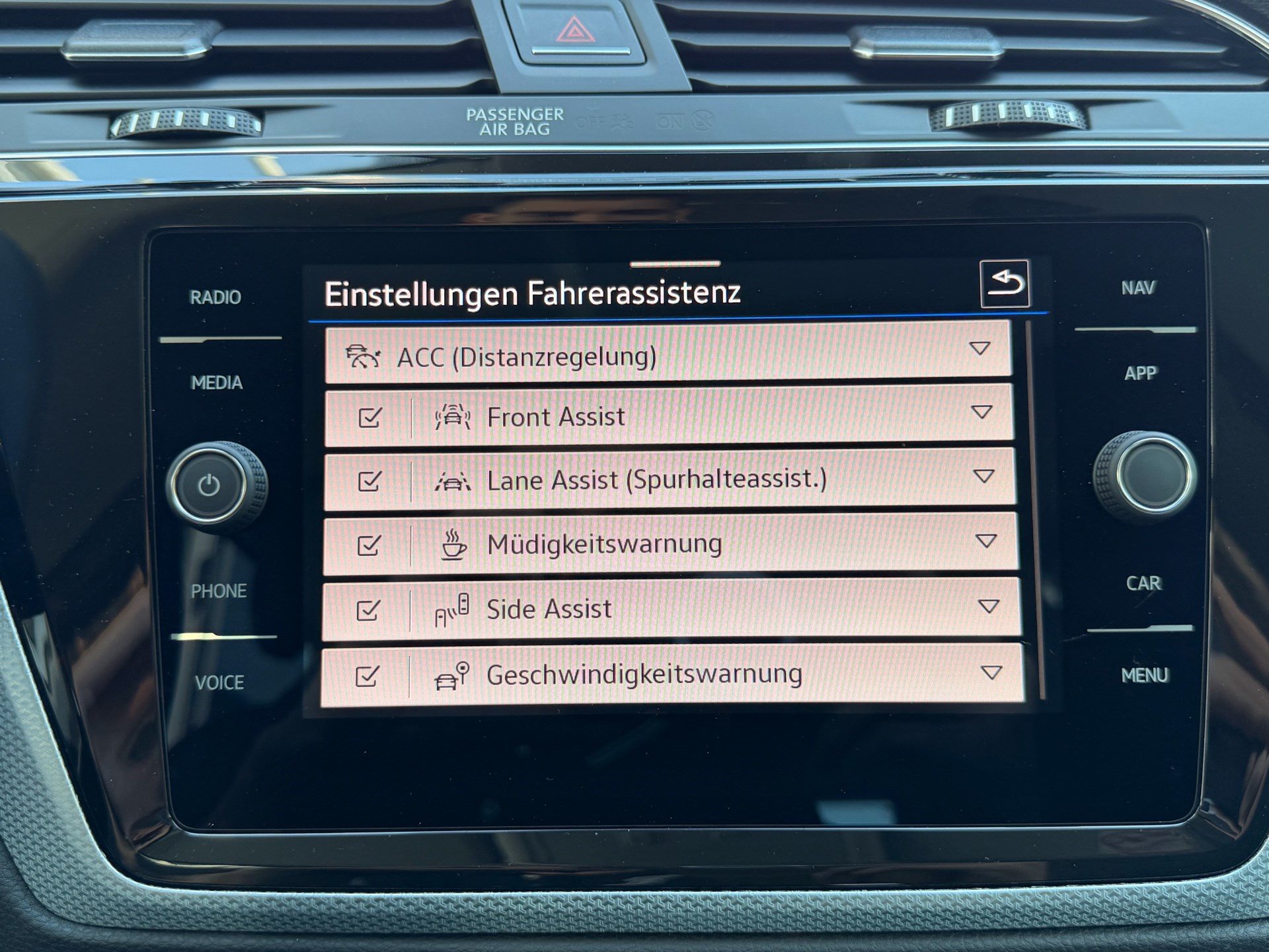 VW Touran 1.5 TSI 150PS GOAL *** FAMILIENAUTO & 7-SITZER ***-image-16