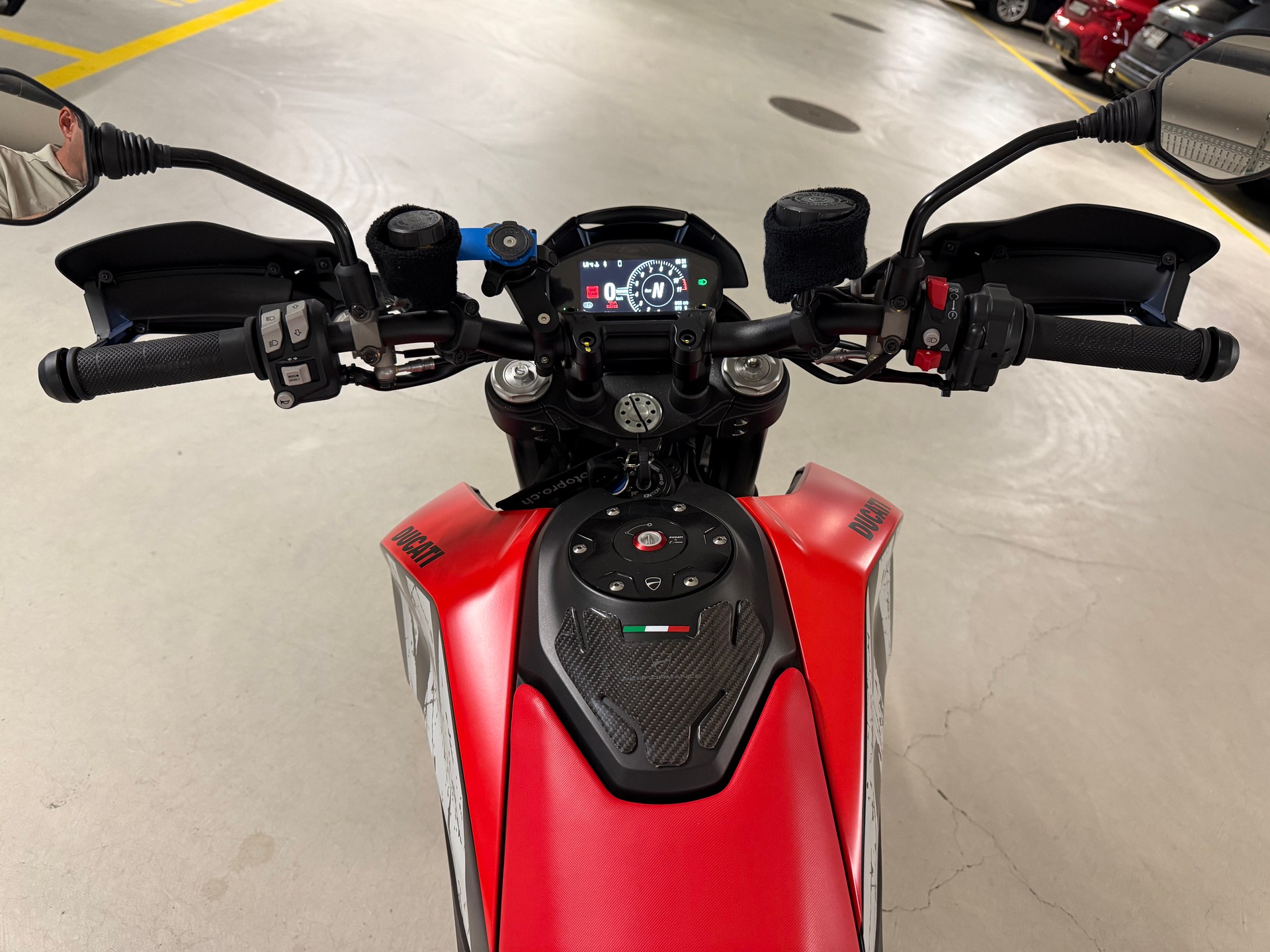 DUCATI Hypermotard 950 RVE (35kW)-image-6