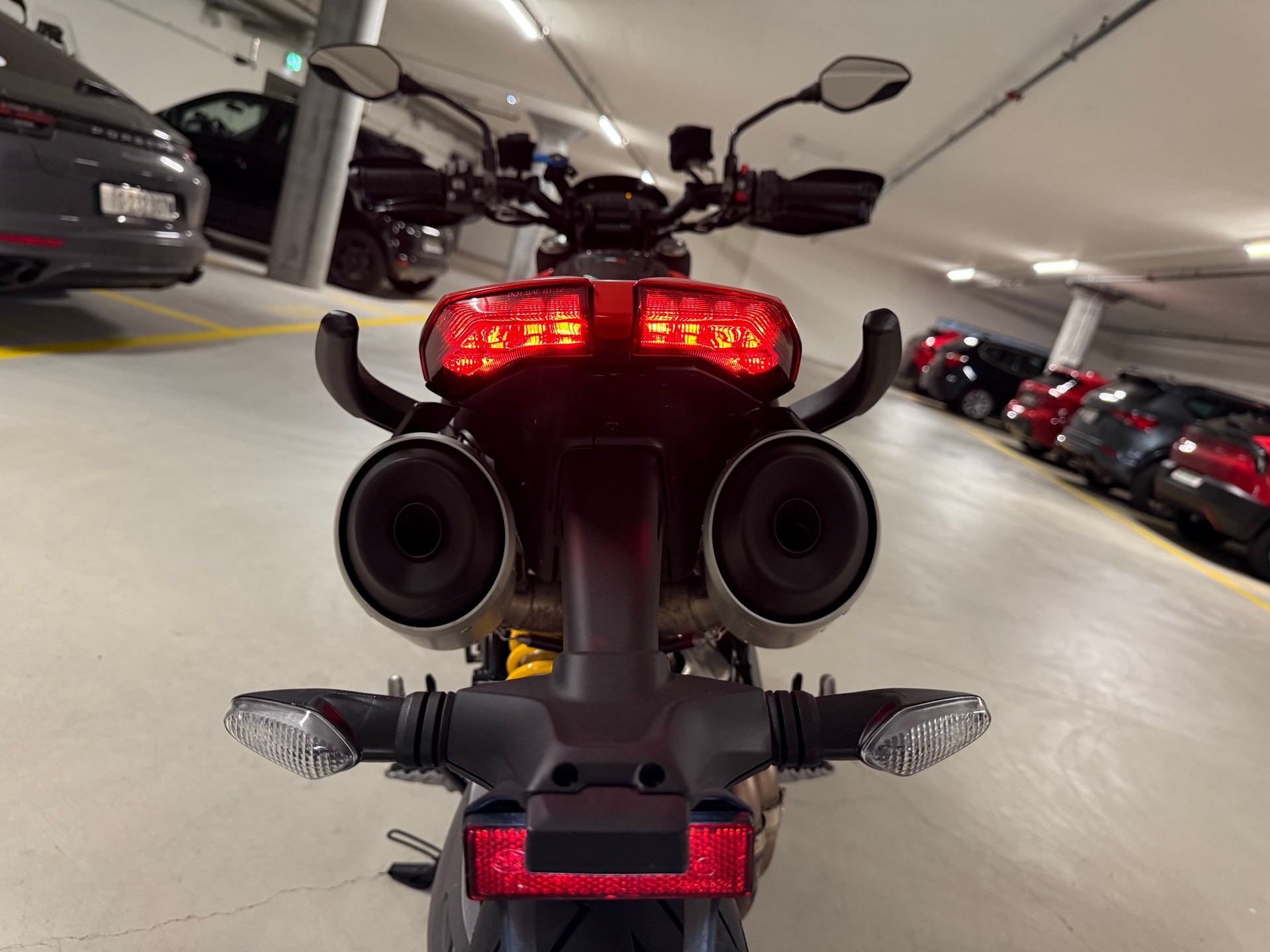 DUCATI Hypermotard 950 RVE (35kW)-image-10