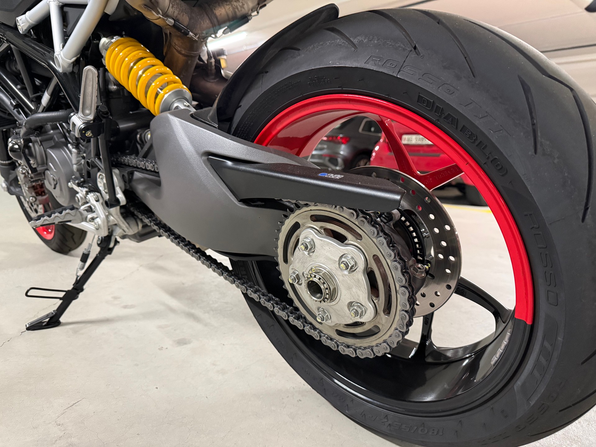 DUCATI Hypermotard 950 RVE (35kW)-image-8