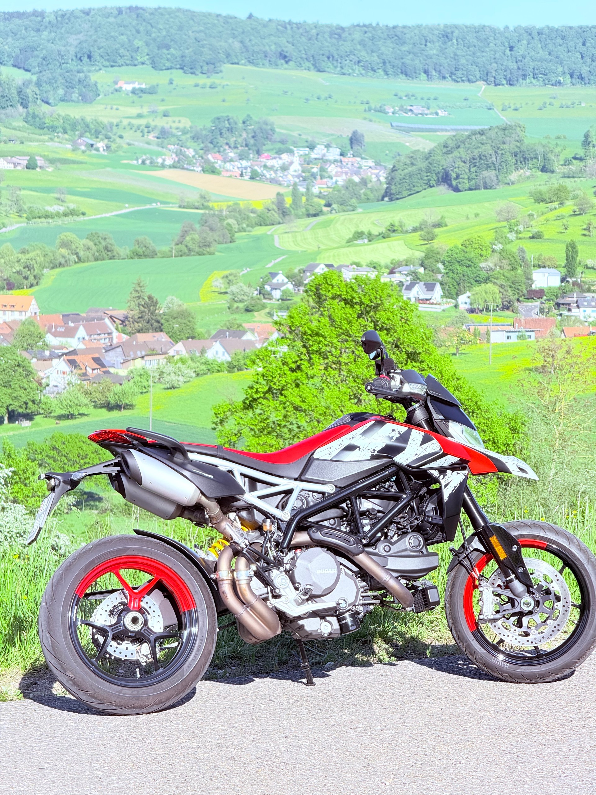 DUCATI Hypermotard 950 RVE (35kW)-image-4