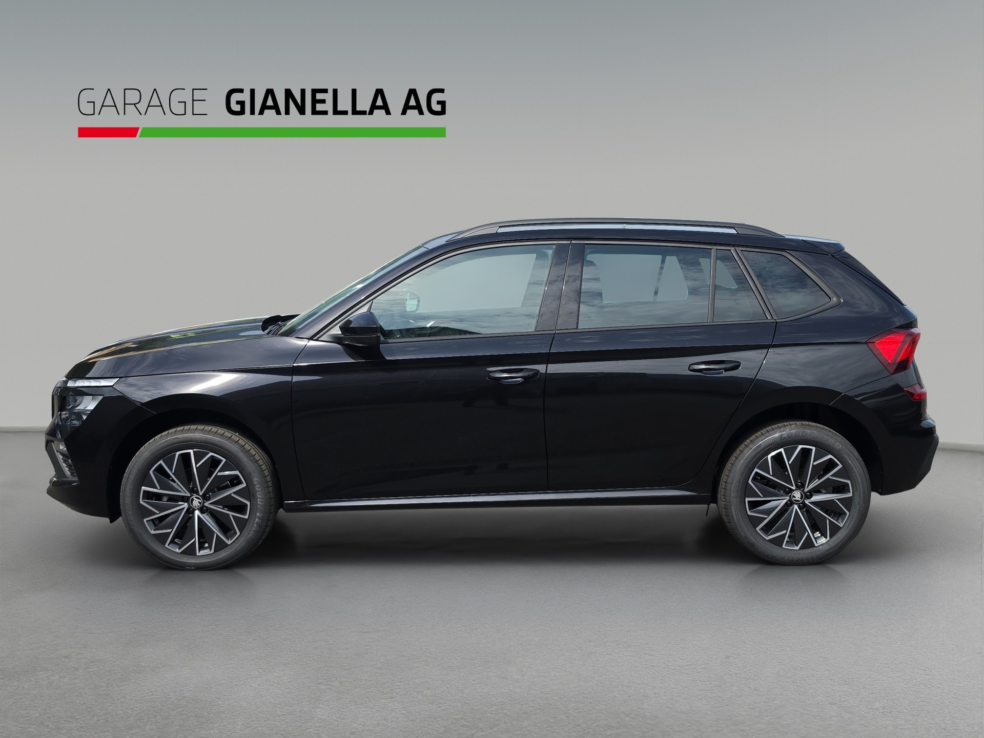 SKODA Kamiq 1.0 TSI Dynamic DSG-showroom-element-1