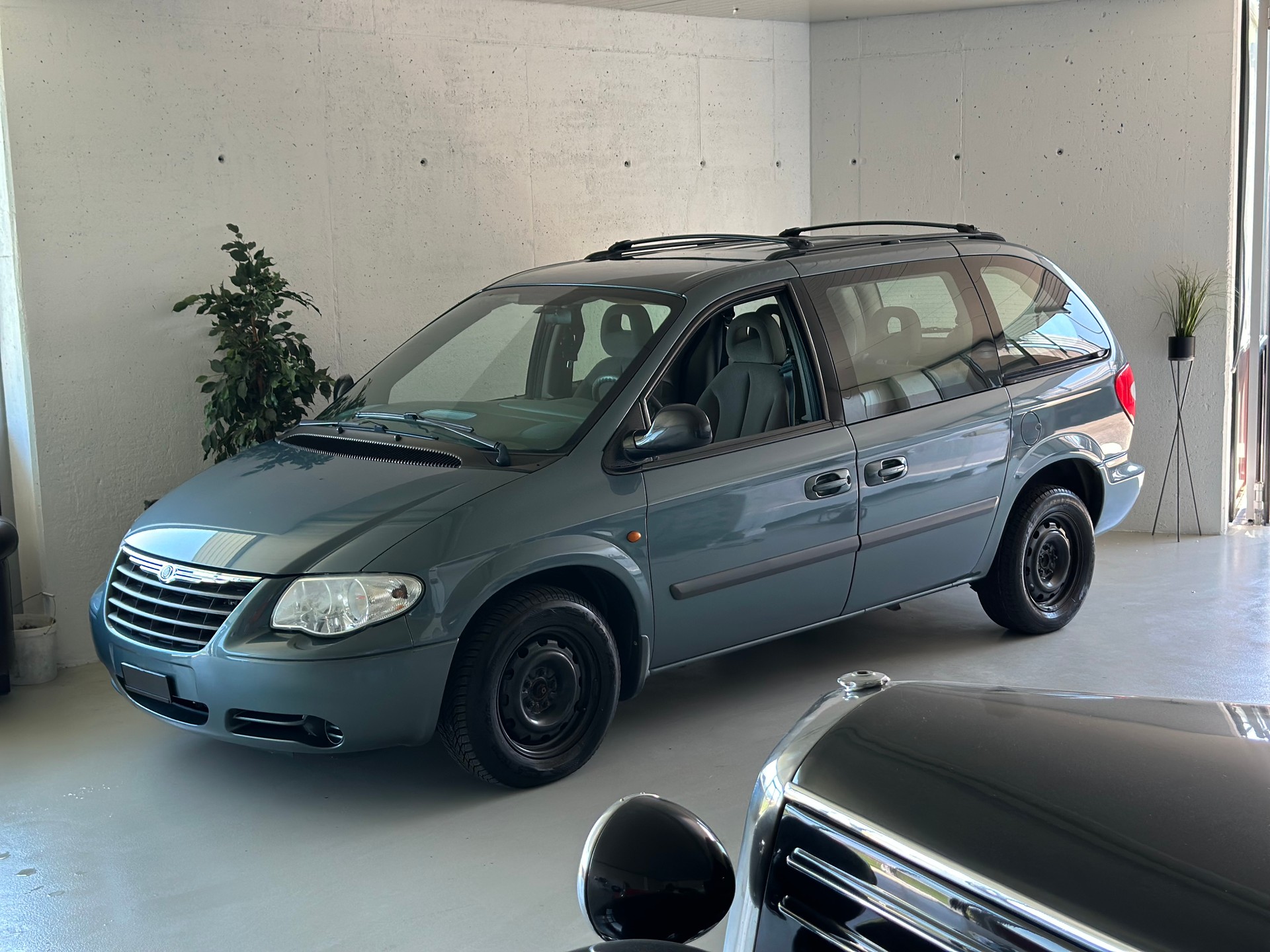 CHRYSLER Voyager 2.8 CRD SE Swiss Edition PLUS Automatic-showroom-element-3