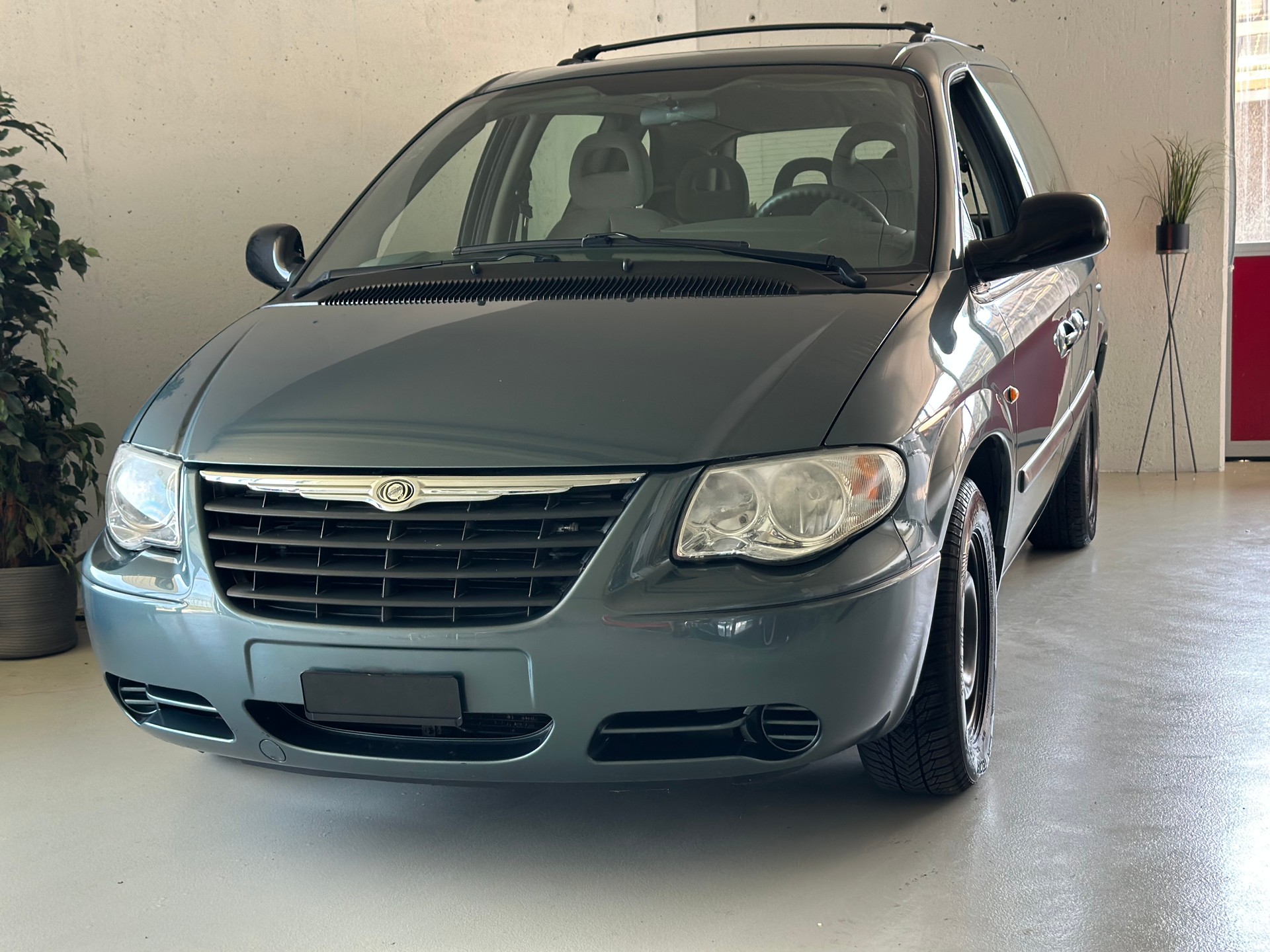 CHRYSLER Voyager 2.8 CRD SE Swiss Edition PLUS Automatic-showroom-element-1