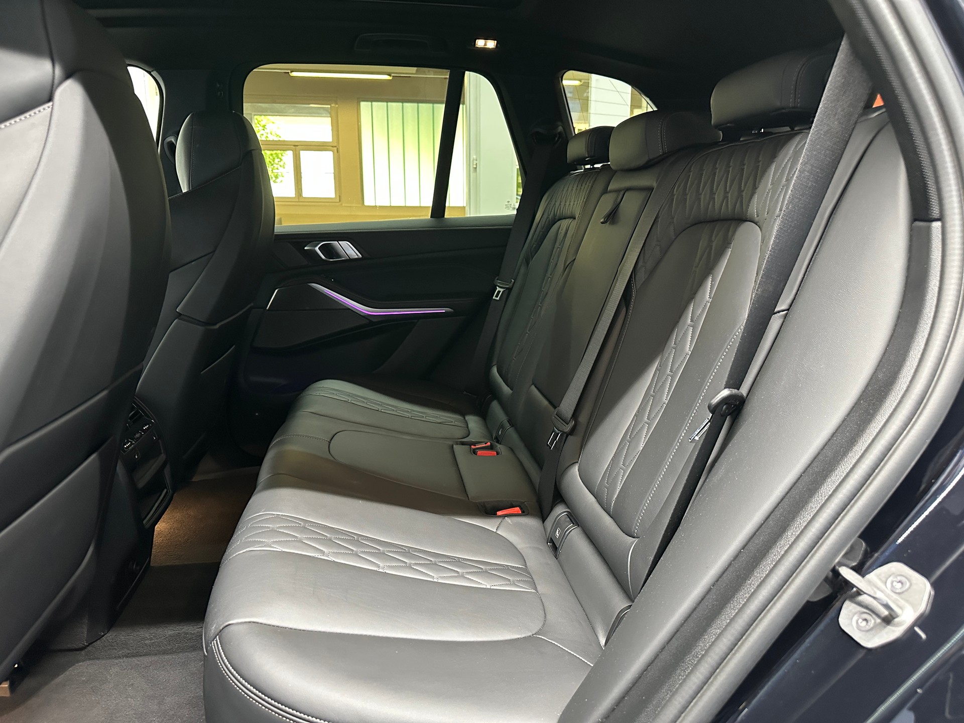 BMW X5 xDrive 48V 40d M Sport Steptronic-image-8