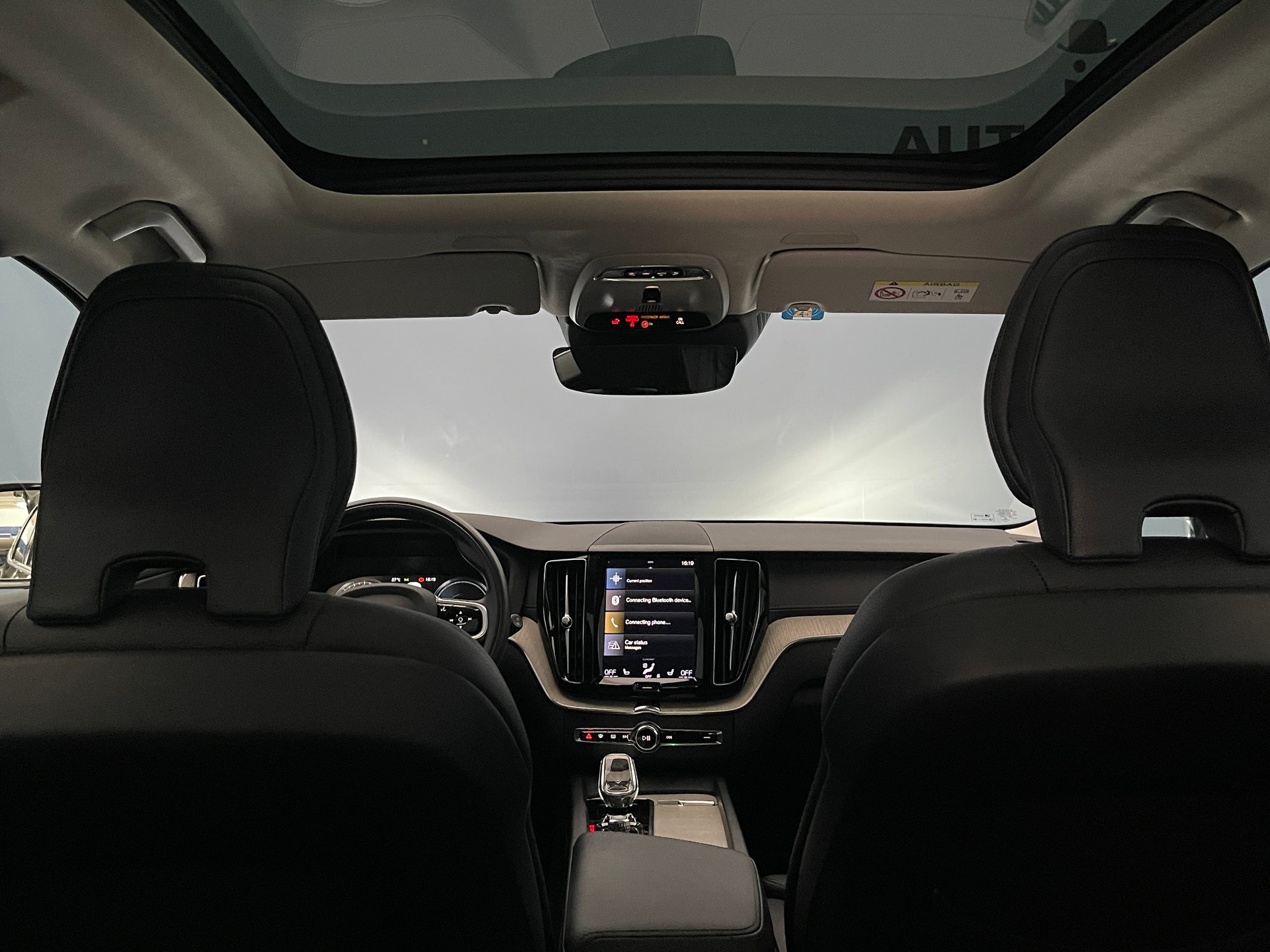VOLVO XC60 2.0 T6 TE Inscription eAWD-image-13