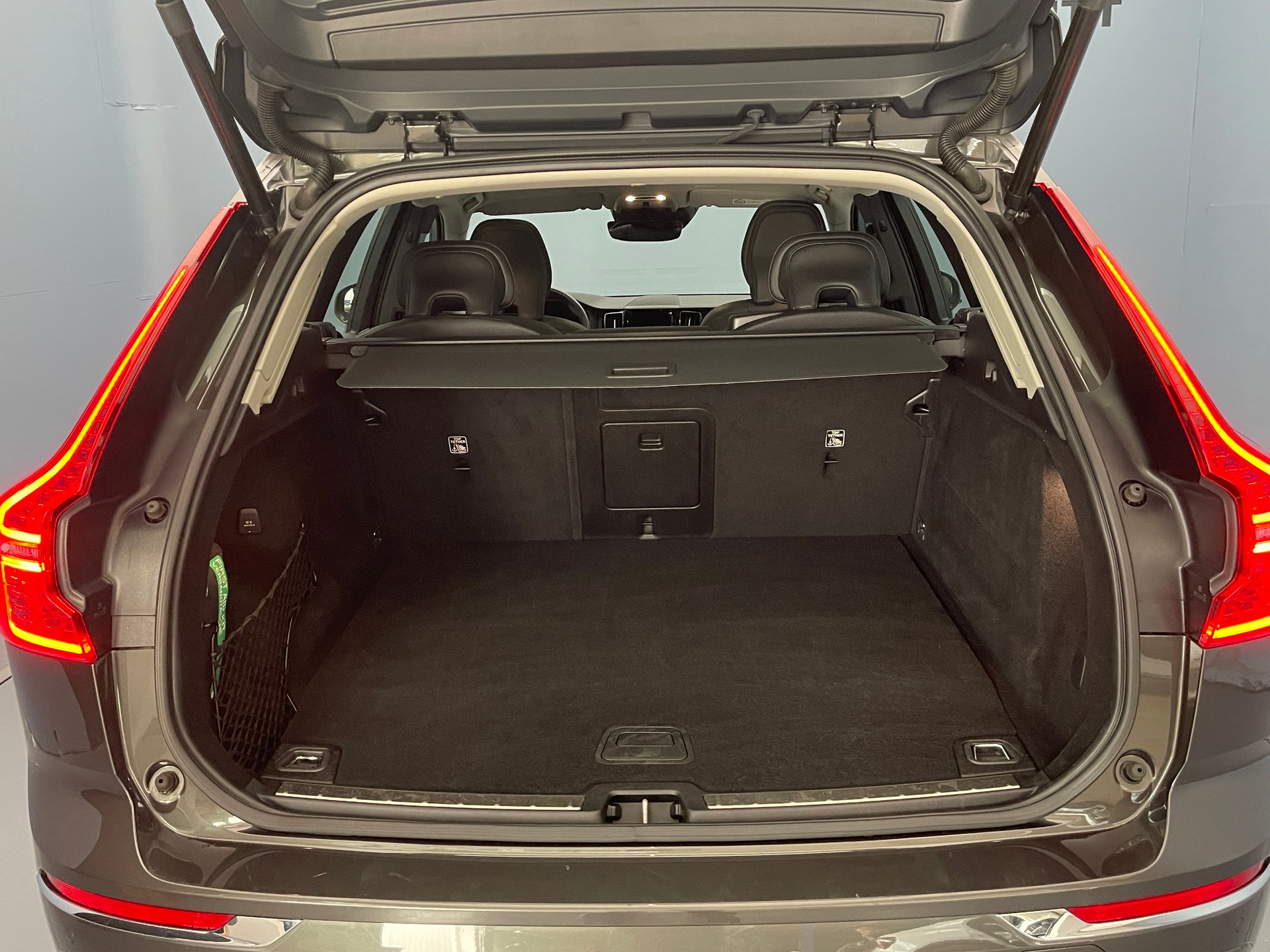 VOLVO XC60 2.0 T6 TE Inscription eAWD-image-6
