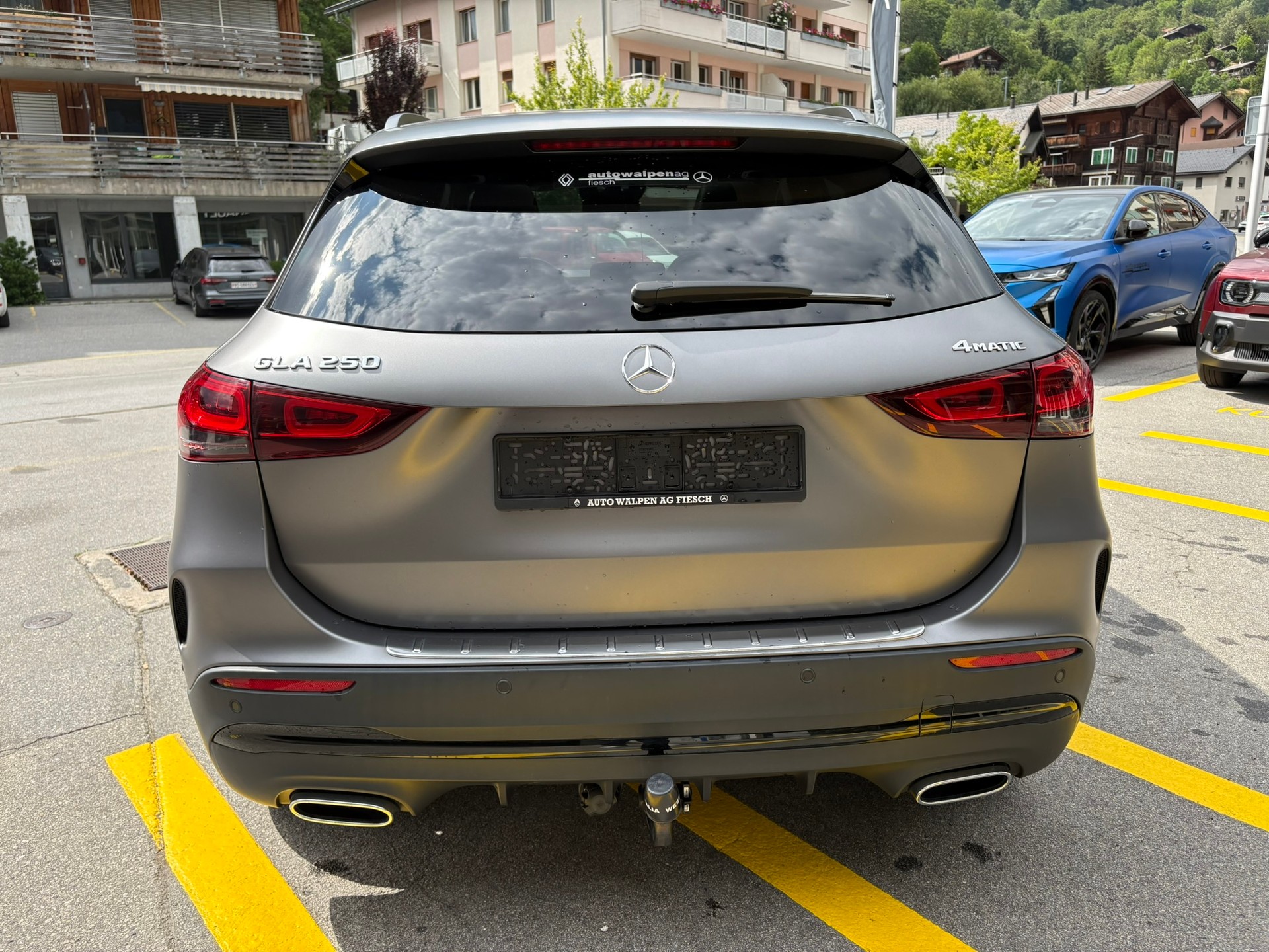 MERCEDES-BENZ GLA 250 Edition 1. 4Matic-image-5