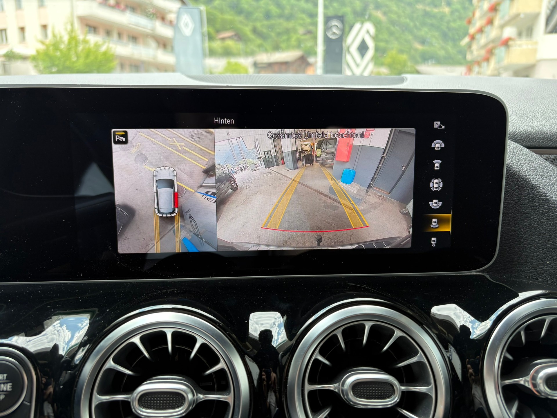 MERCEDES-BENZ GLA 250 Edition 1. 4Matic-image-10