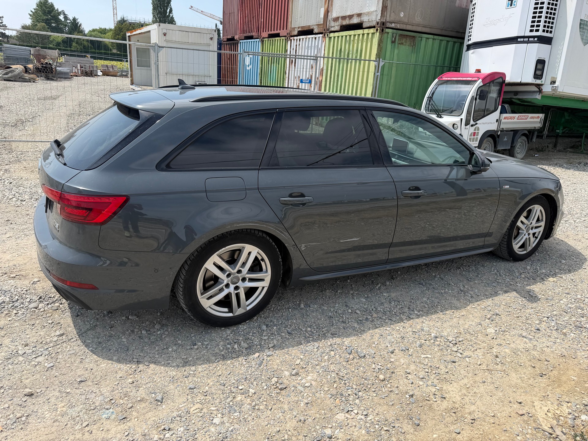 AUDI A4 Avant 2.0 TFSI Sport quattro S-tronic-image-12