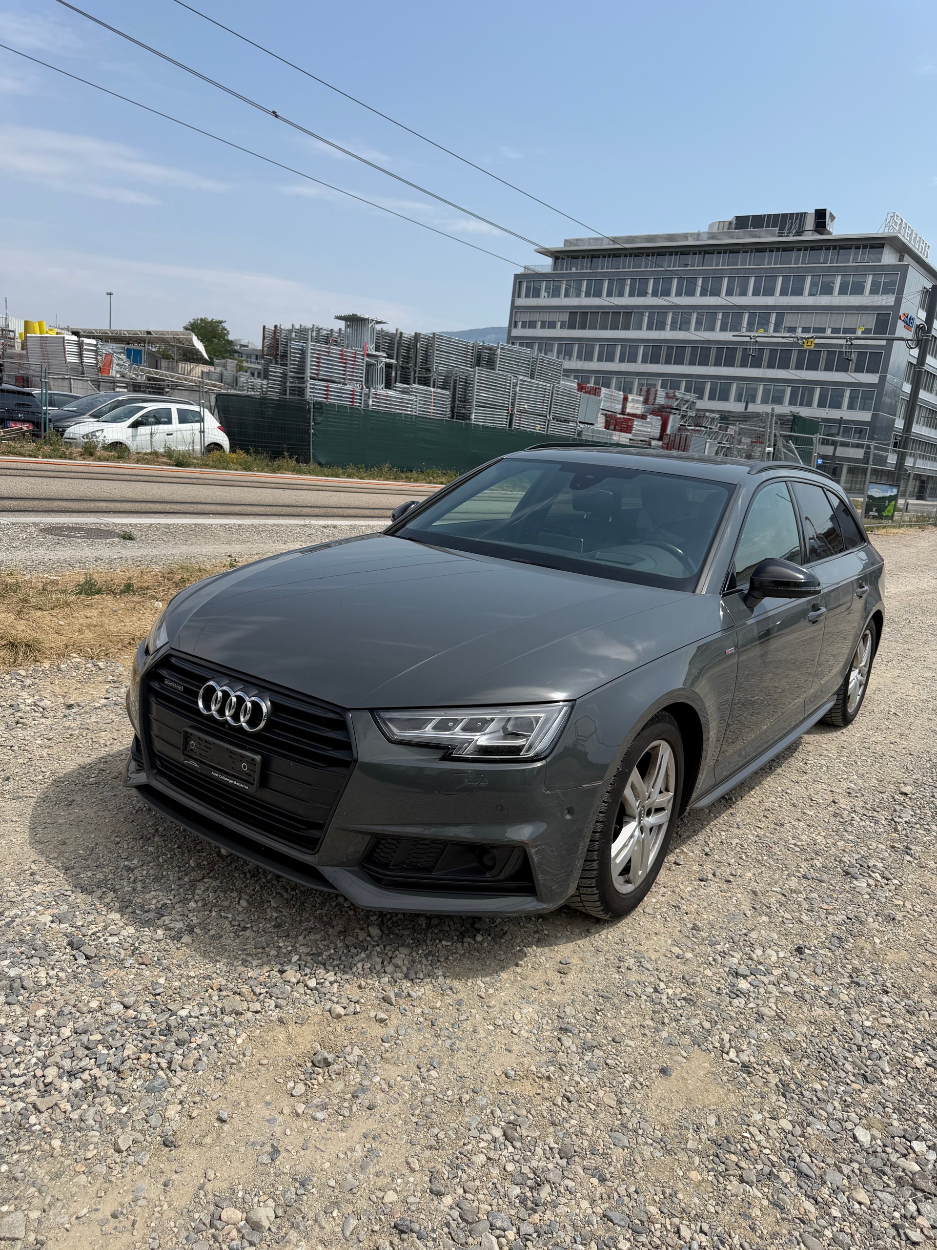 AUDI A4 Avant 2.0 TFSI Sport quattro S-tronic