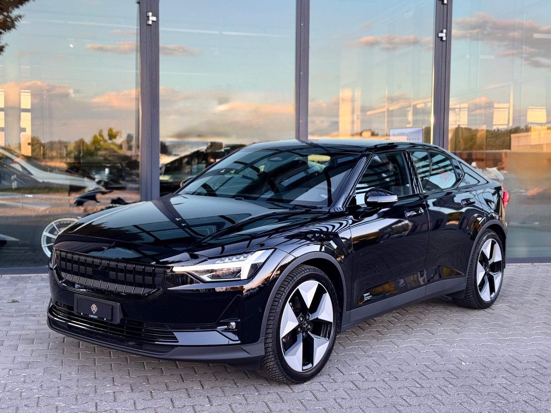 POLESTAR Polestar 2 Long Range Dual 78 kWh MY23-showroom-element-2
