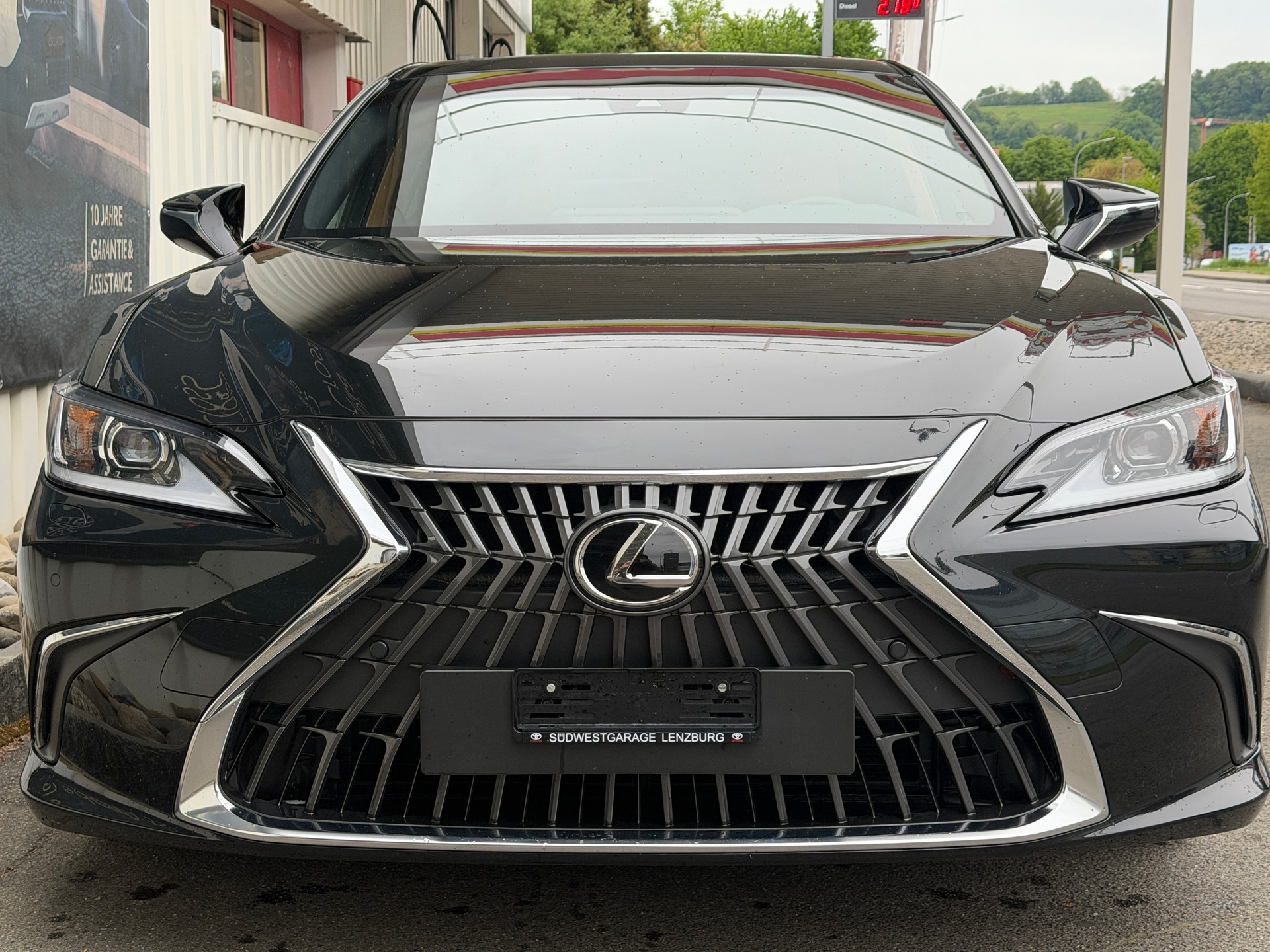 LEXUS ES 300h Comfort-showroom-element-3