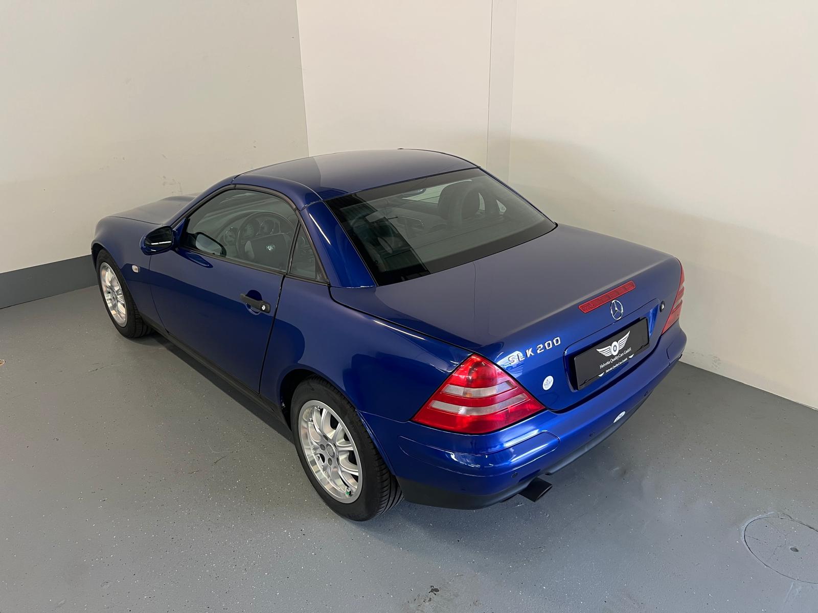 MERCEDES-BENZ SLK 200-image-16