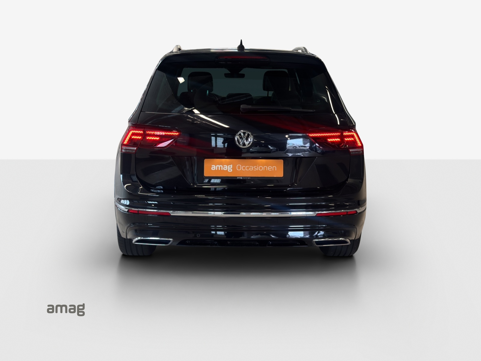 VW Tiguan 2.0TSI Highline 4Motion DSG-showroom-element-3