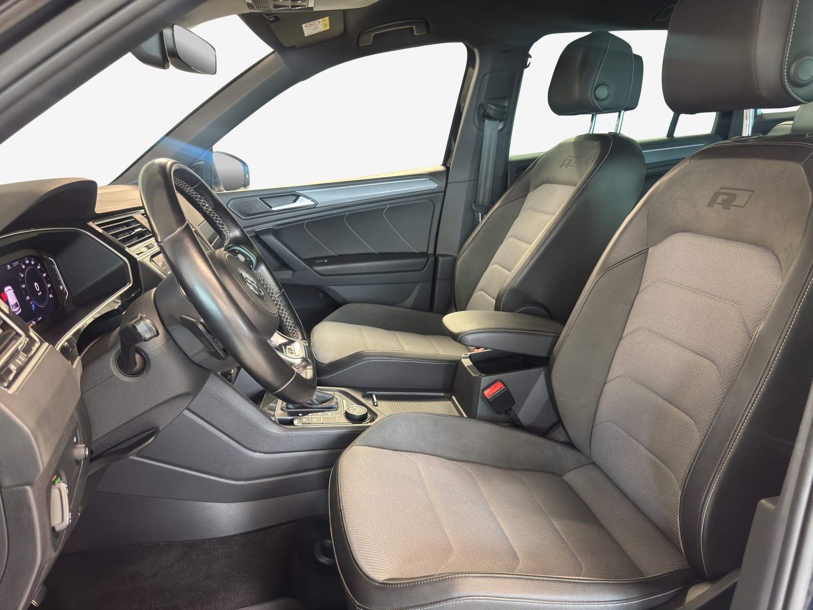 VW Tiguan 2.0TSI Highline 4Motion DSG-image-7