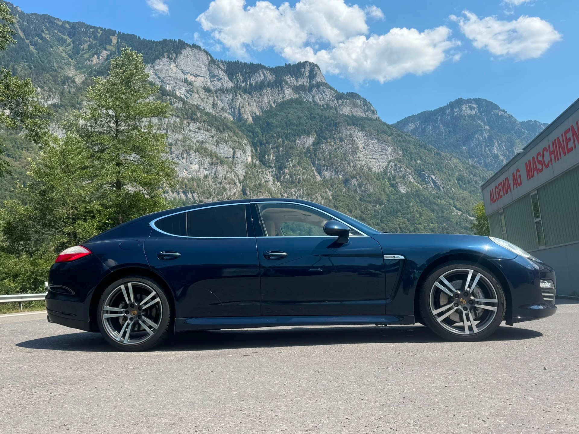 PORSCHE Panamera 4S 4.8 PDK-image-2