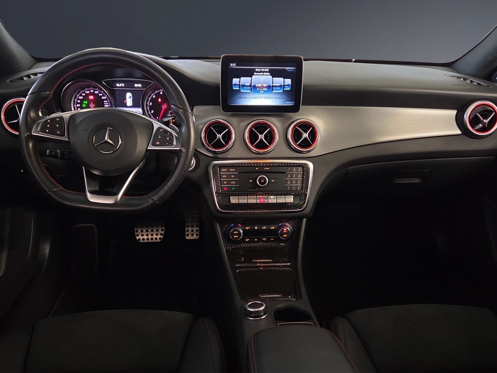MERCEDES-BENZ CLA 250 AMG Line 4Matic-image-11