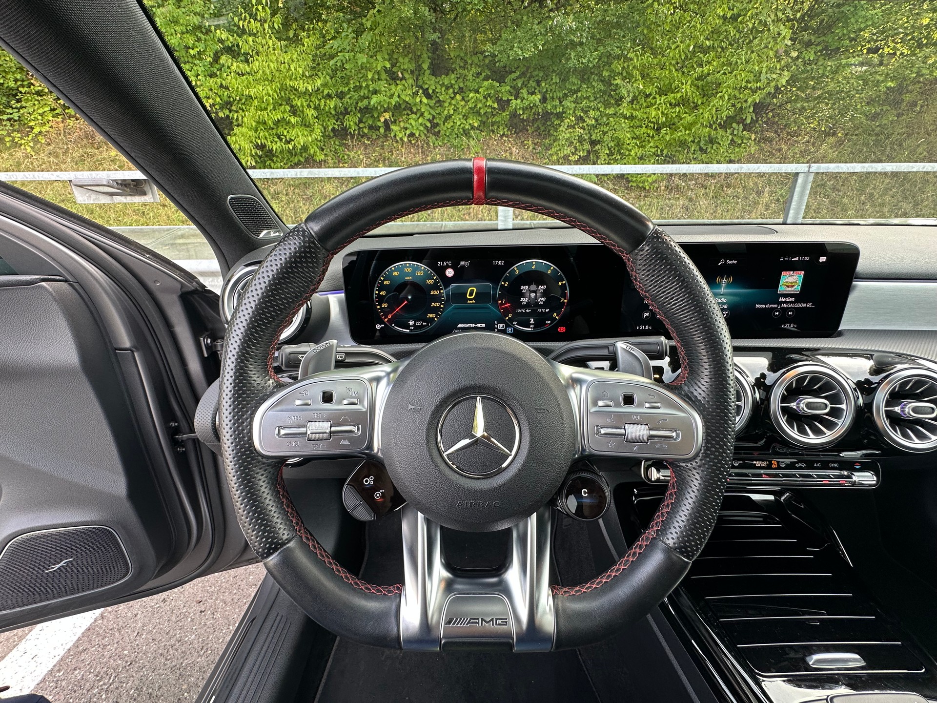 MERCEDES-BENZ A 35 AMG 4matic-image-8