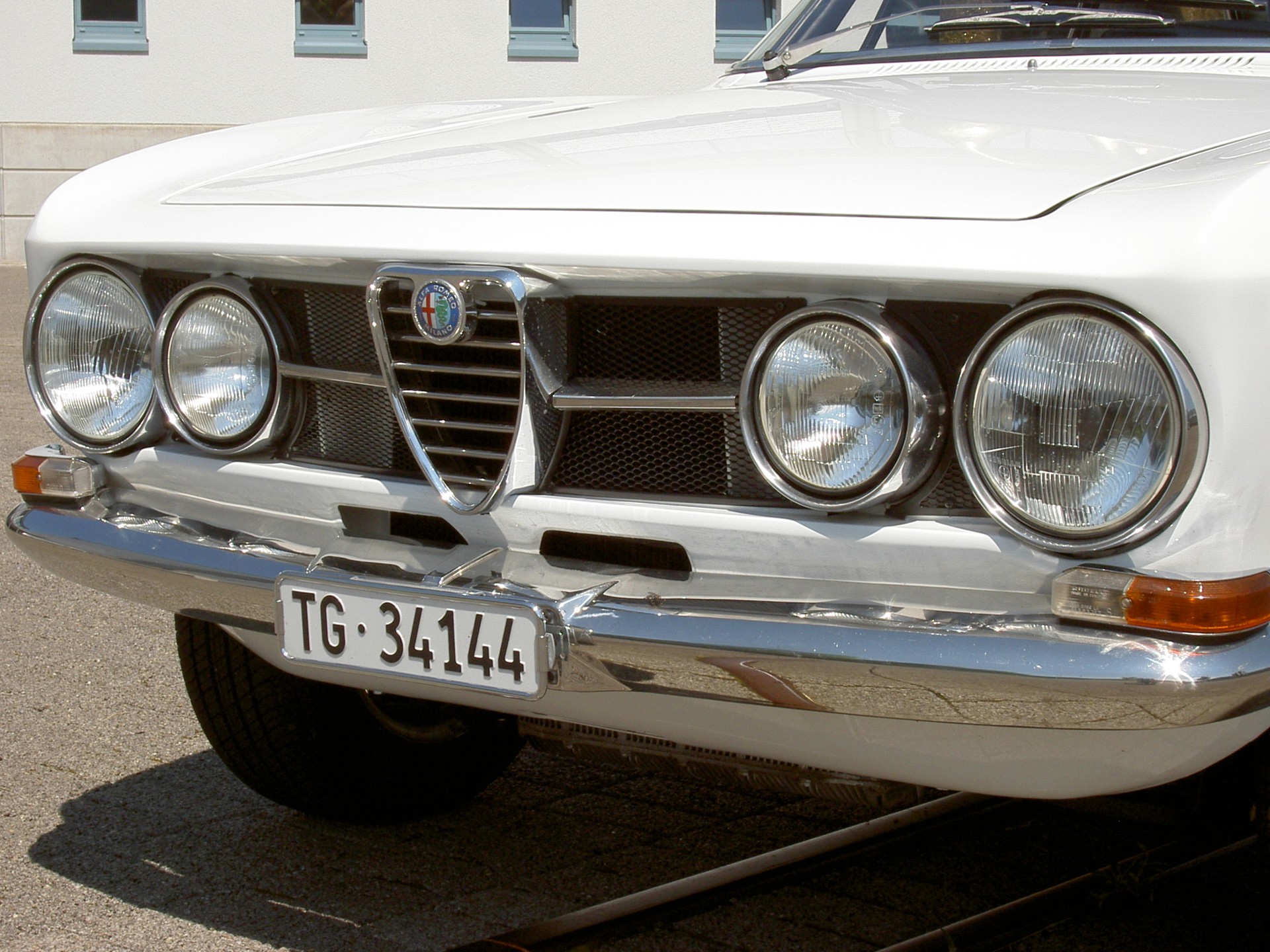 ALFA ROMEO 1750 GTV (1. Serie)-image-4