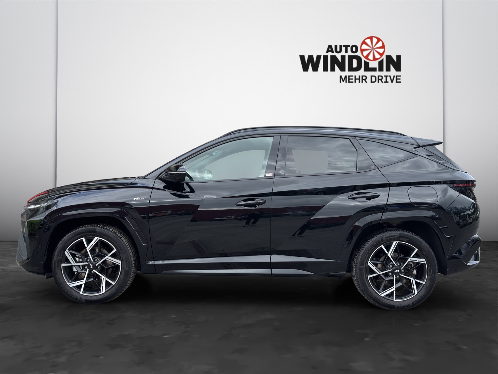 HYUNDAI Tucson 1.6 T-GDi HEV N-Line LUX.pack 4WD MY25-showroom-element-3