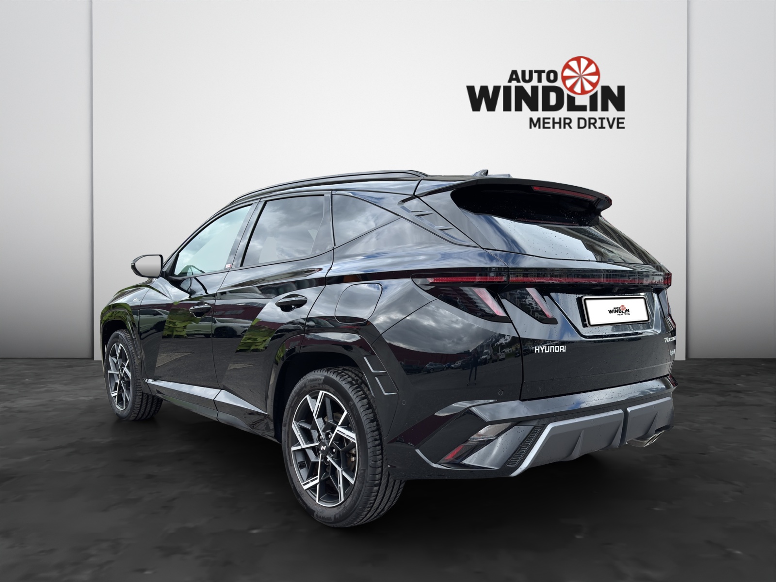HYUNDAI Tucson 1.6 T-GDi HEV N-Line LUX.pack 4WD MY25-showroom-element-2